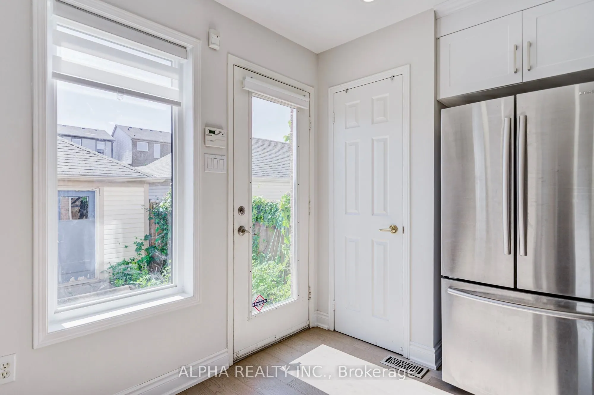 102 Roxton Road