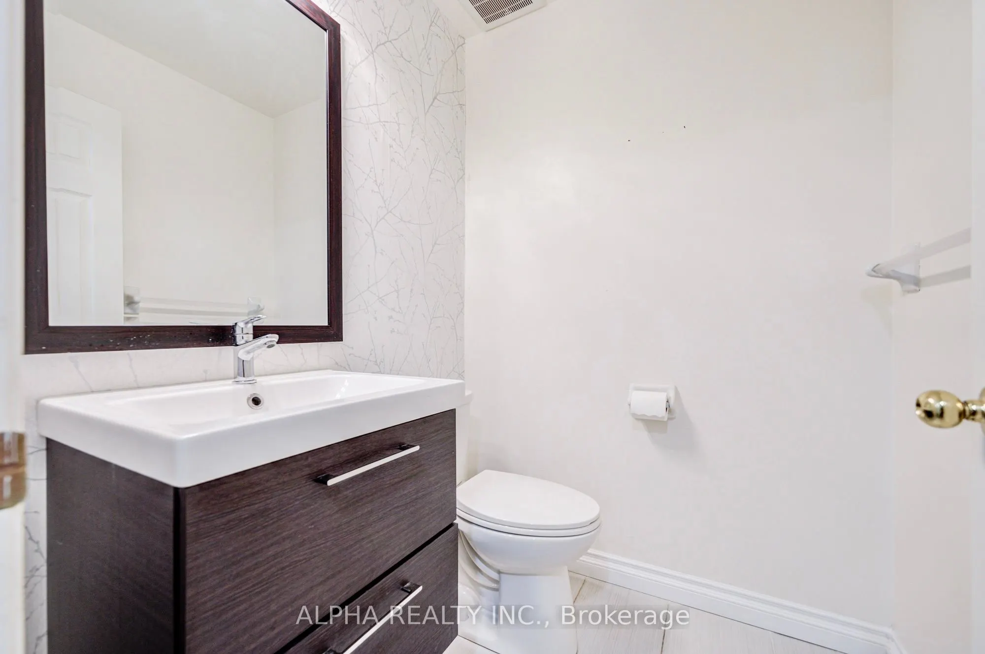 102 Roxton Road