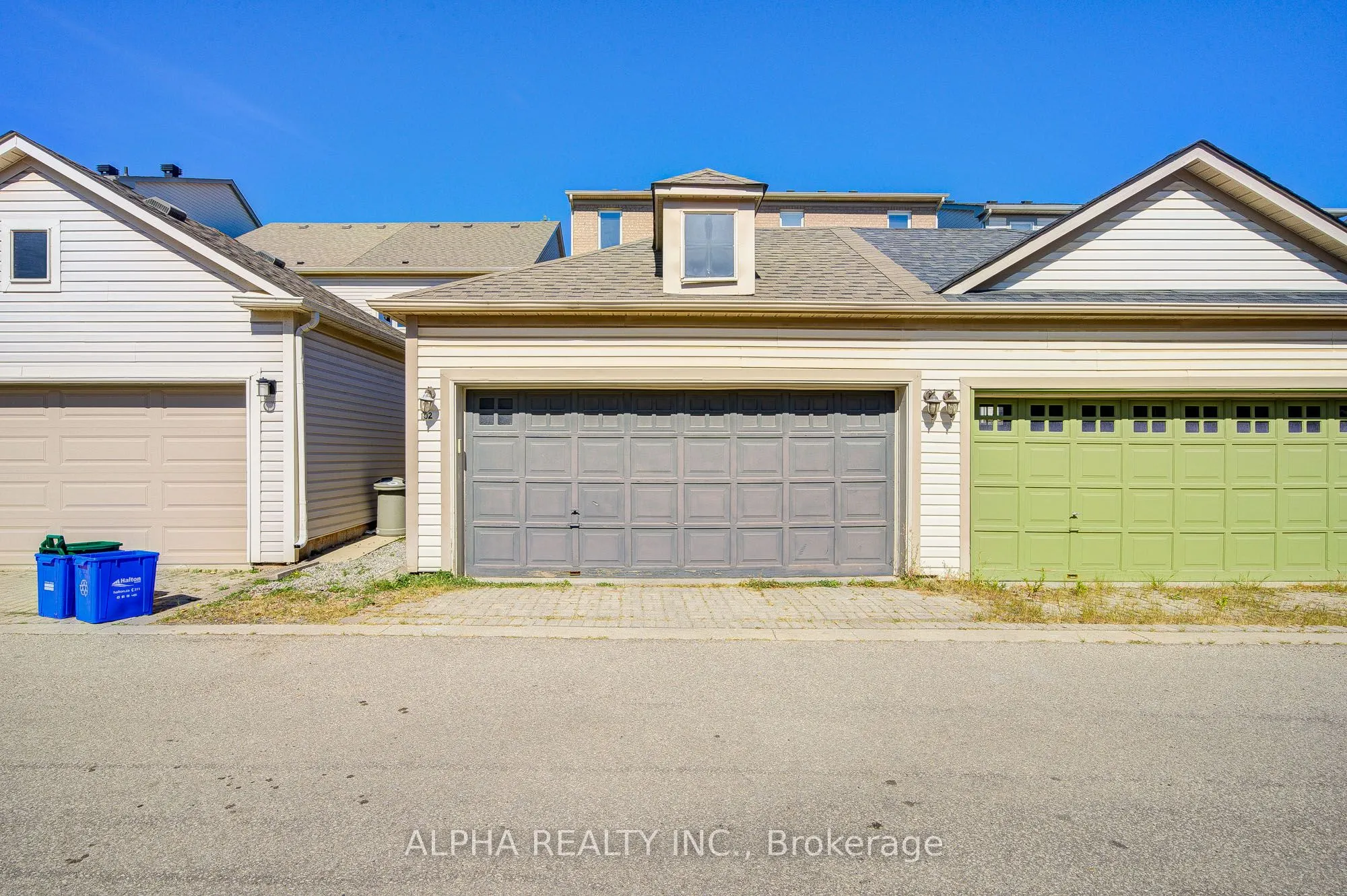102 Roxton Road