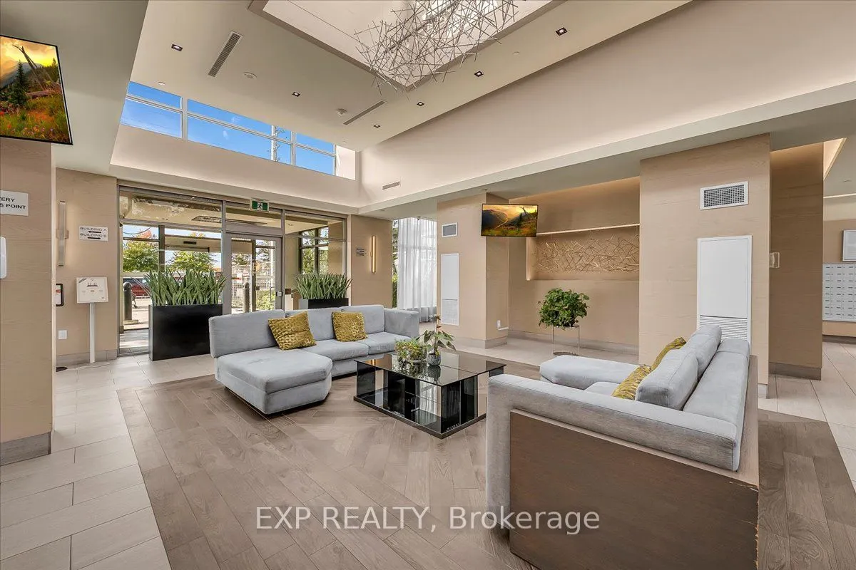 4633 Glen Erin Drive, #1104