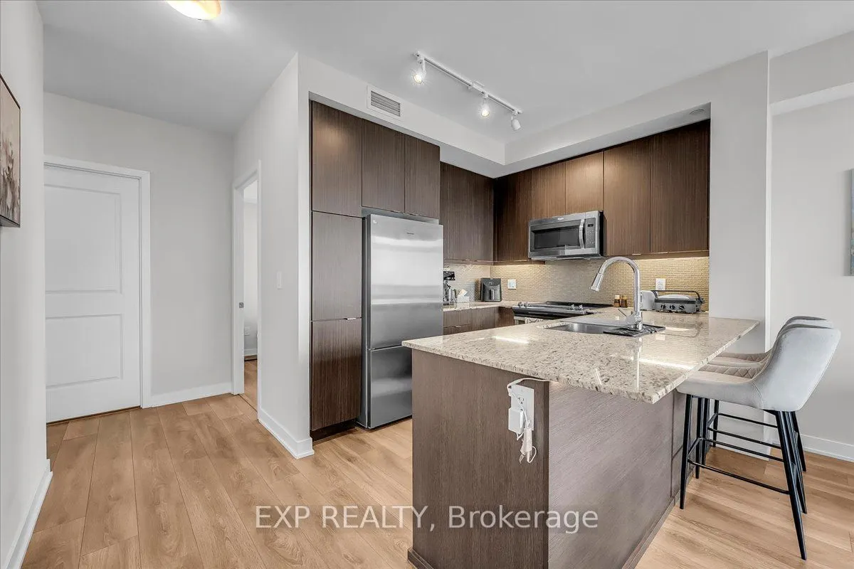 4633 Glen Erin Drive, #1104