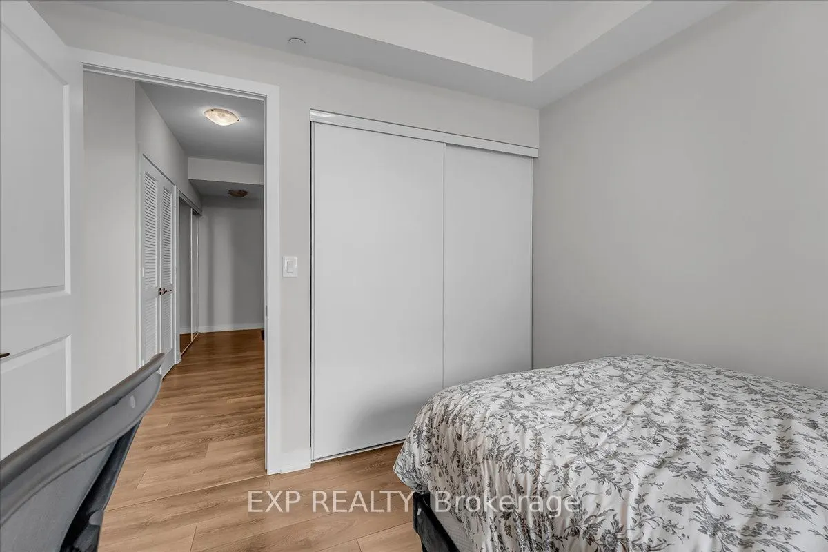 4633 Glen Erin Drive, #1104