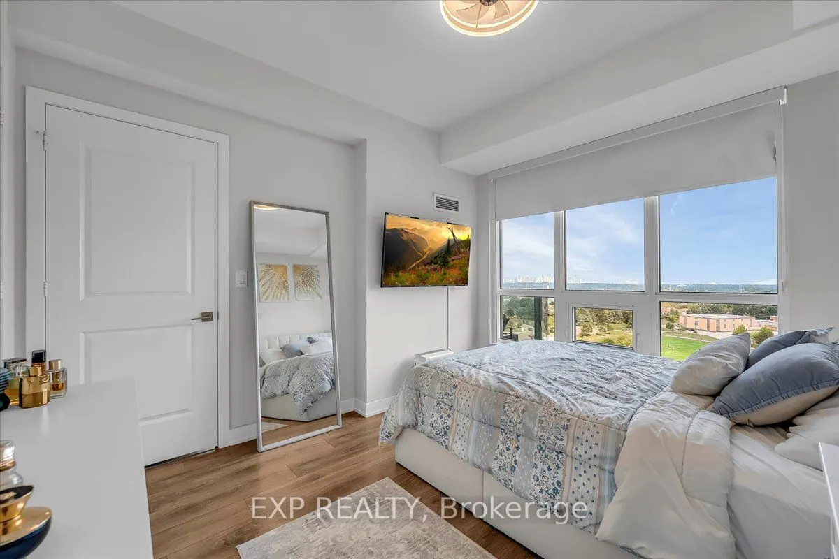 4633 Glen Erin Drive, #1104