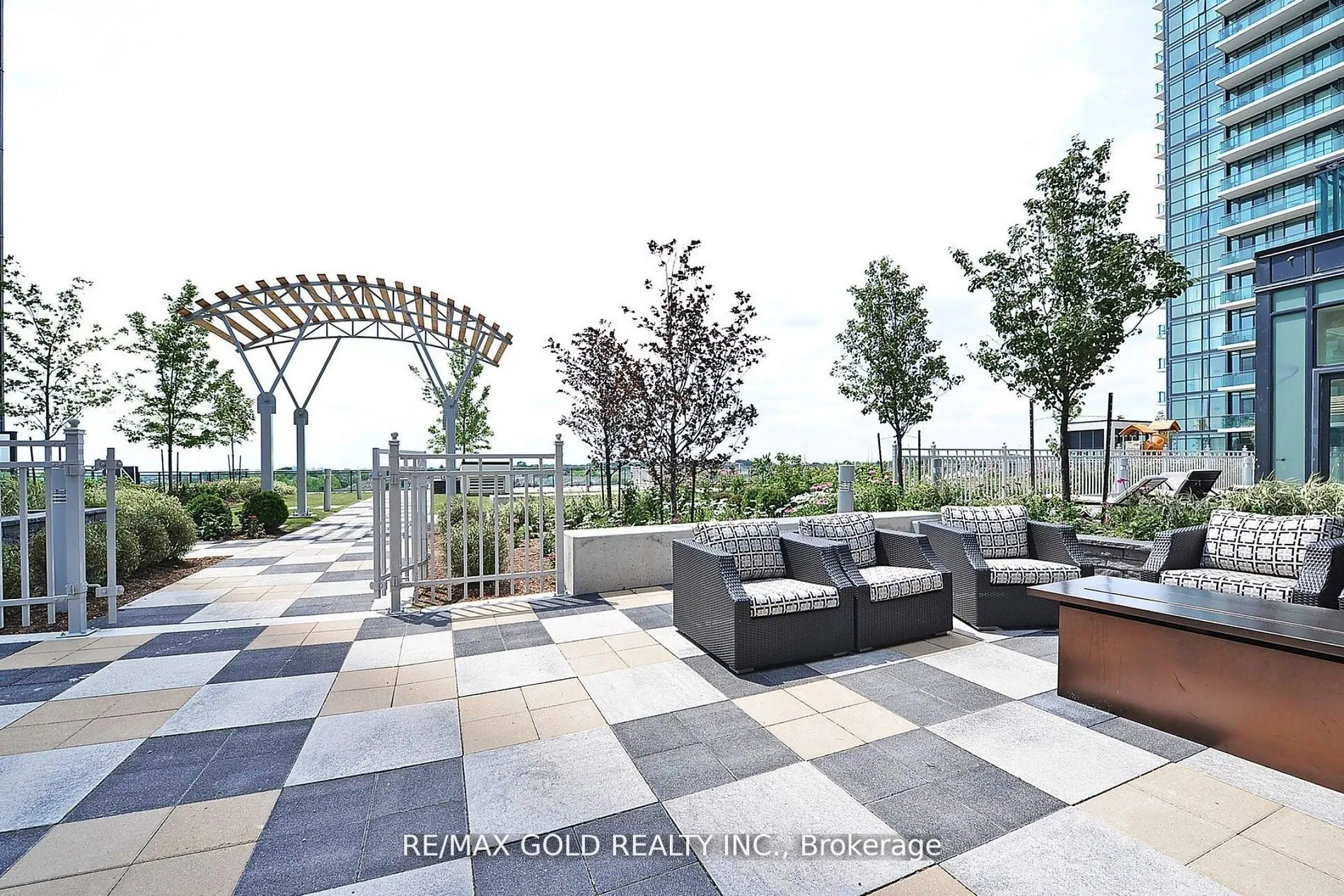 4070 Confederation Parkway, #607