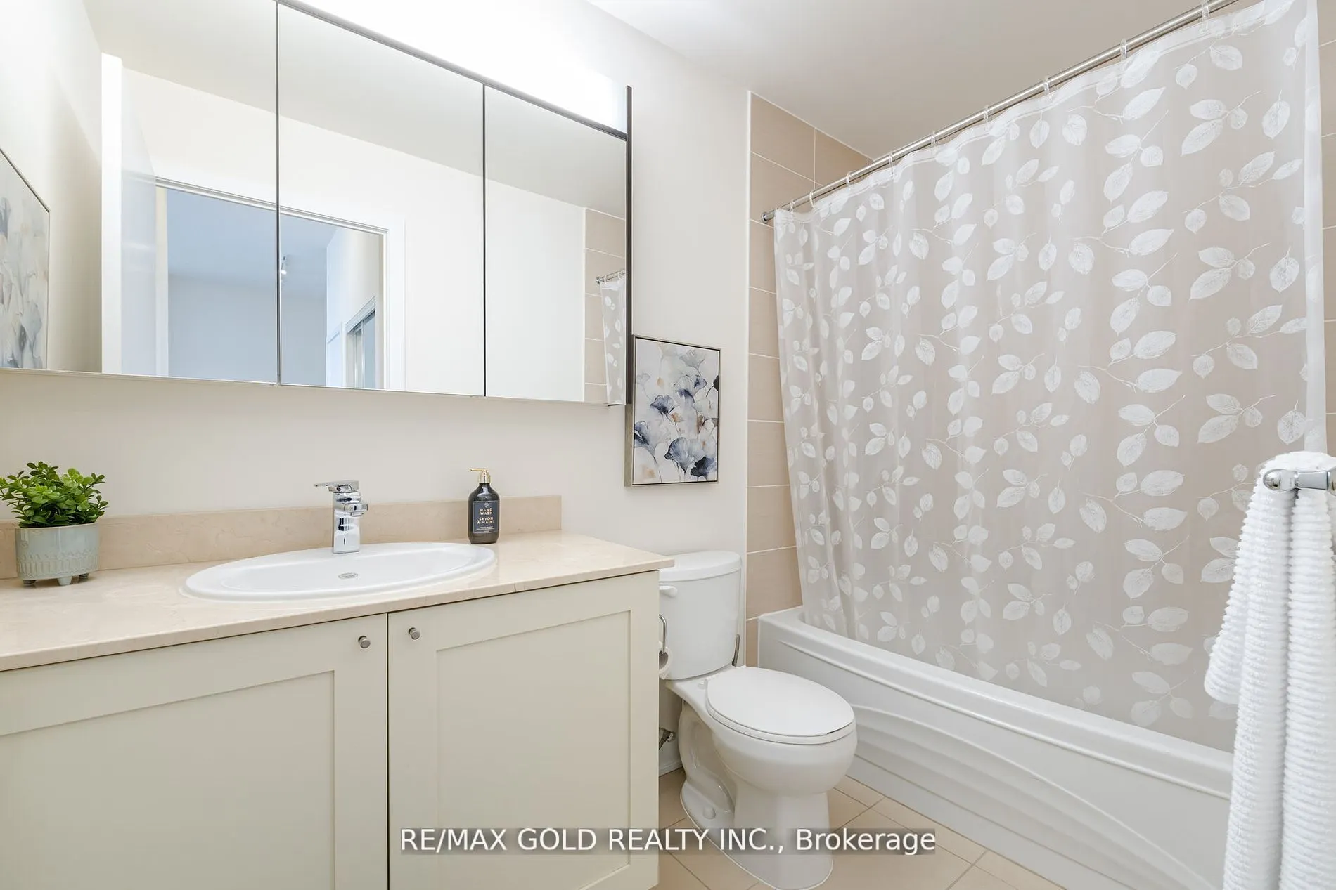 4070 Confederation Parkway, #607