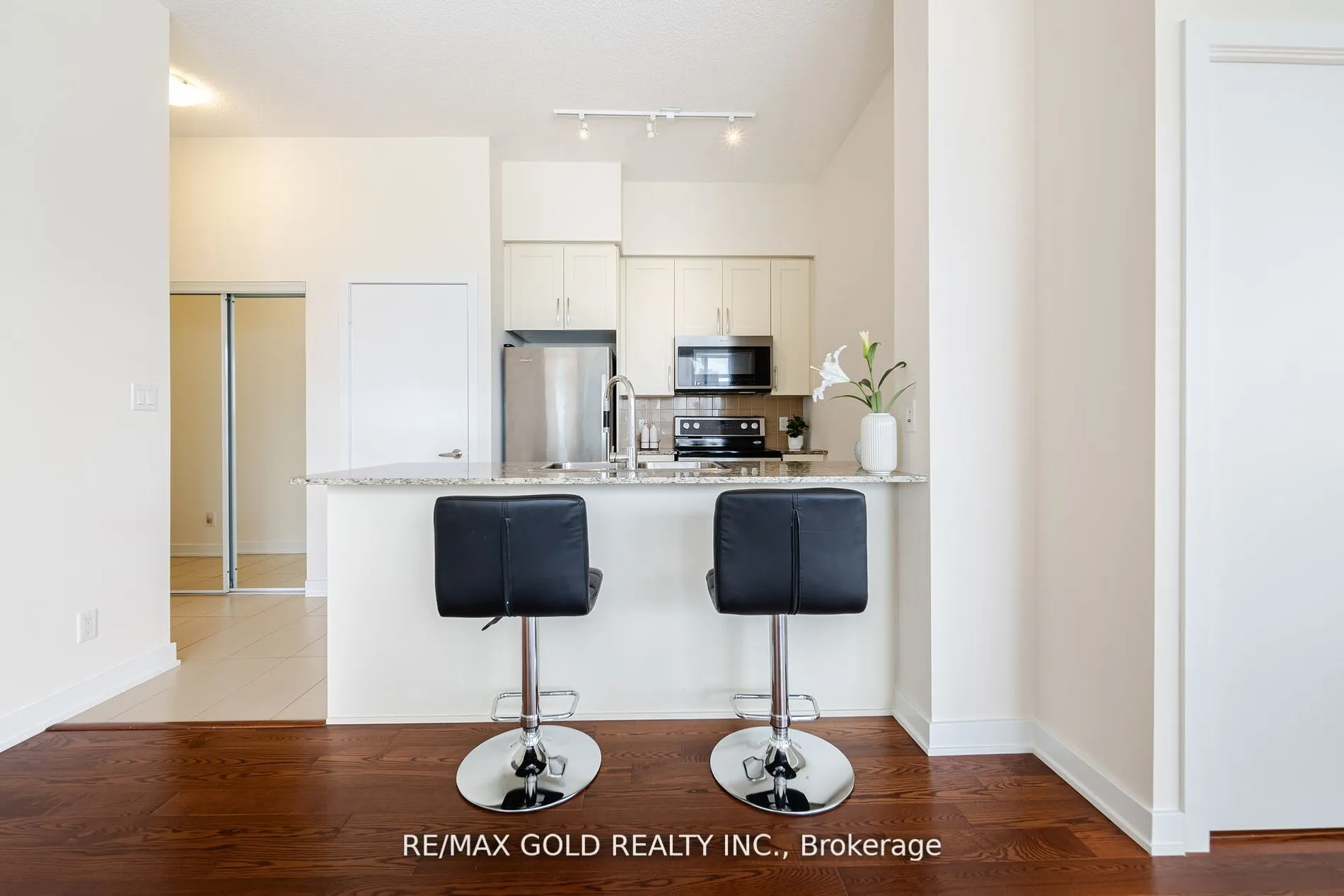 4070 Confederation Parkway, #607