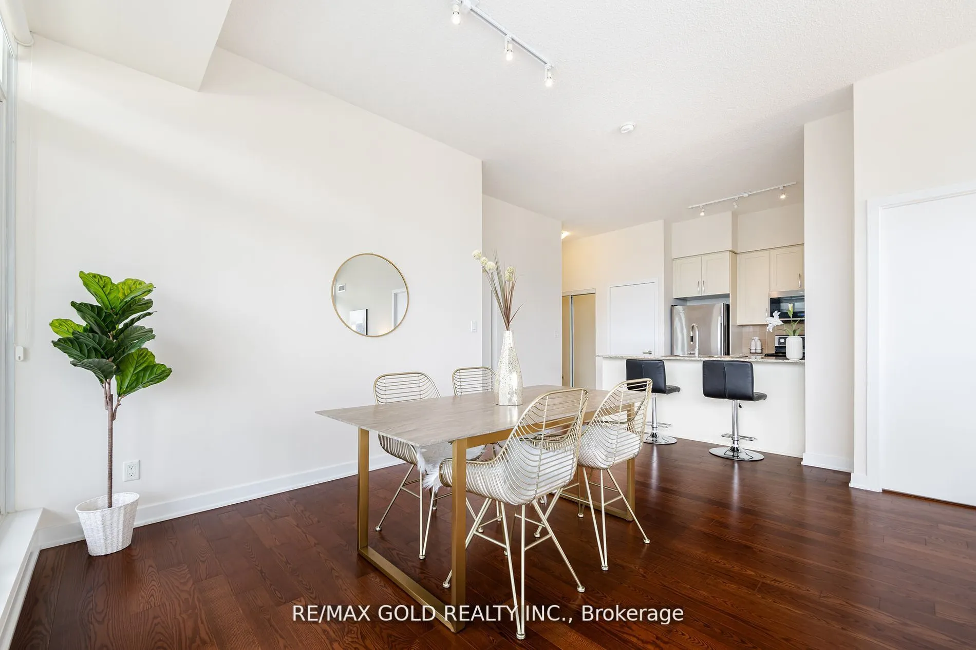 4070 Confederation Parkway, #607