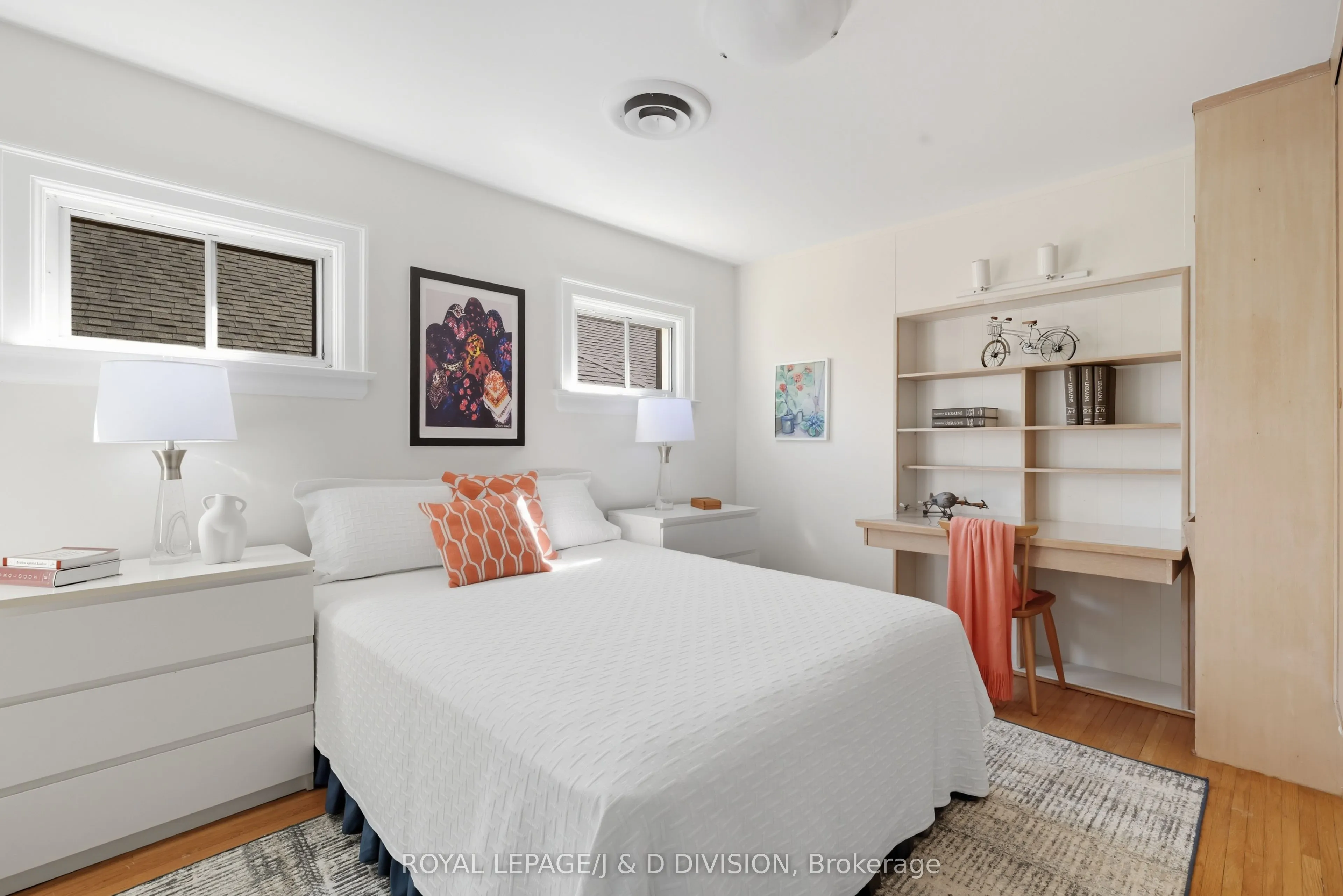 18 Grenadier Heights
