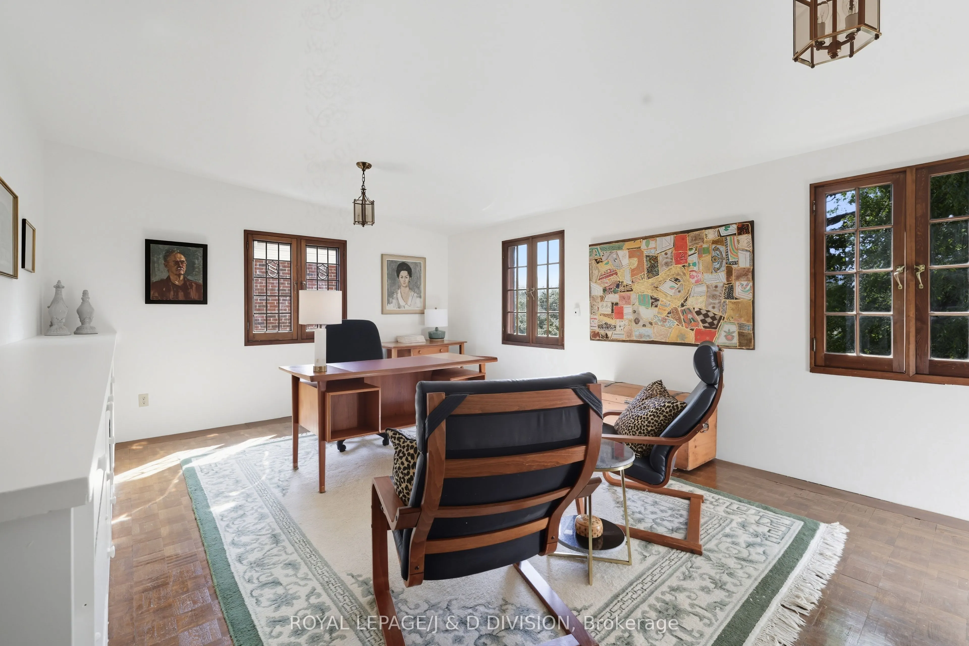 18 Grenadier Heights
