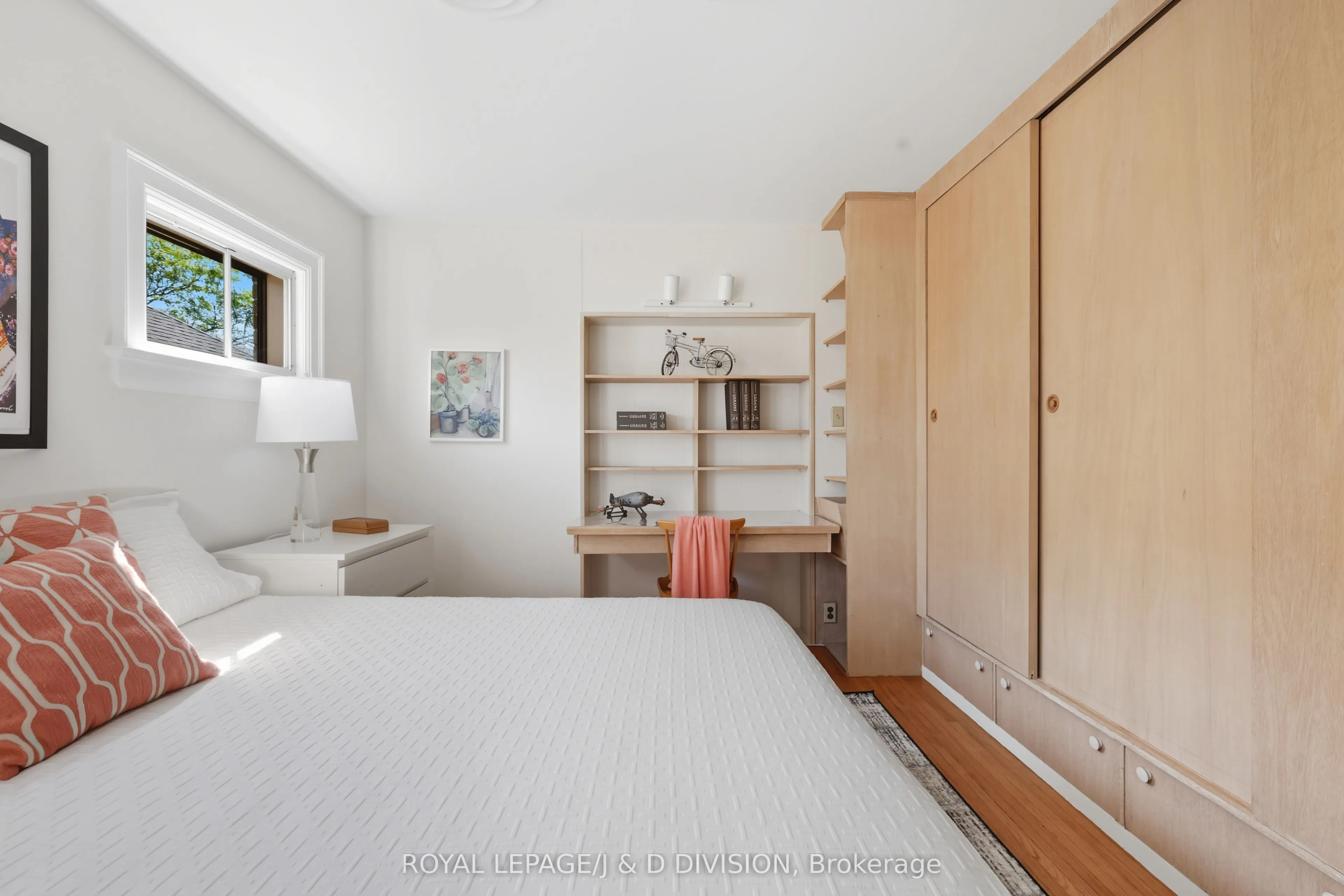 18 Grenadier Heights
