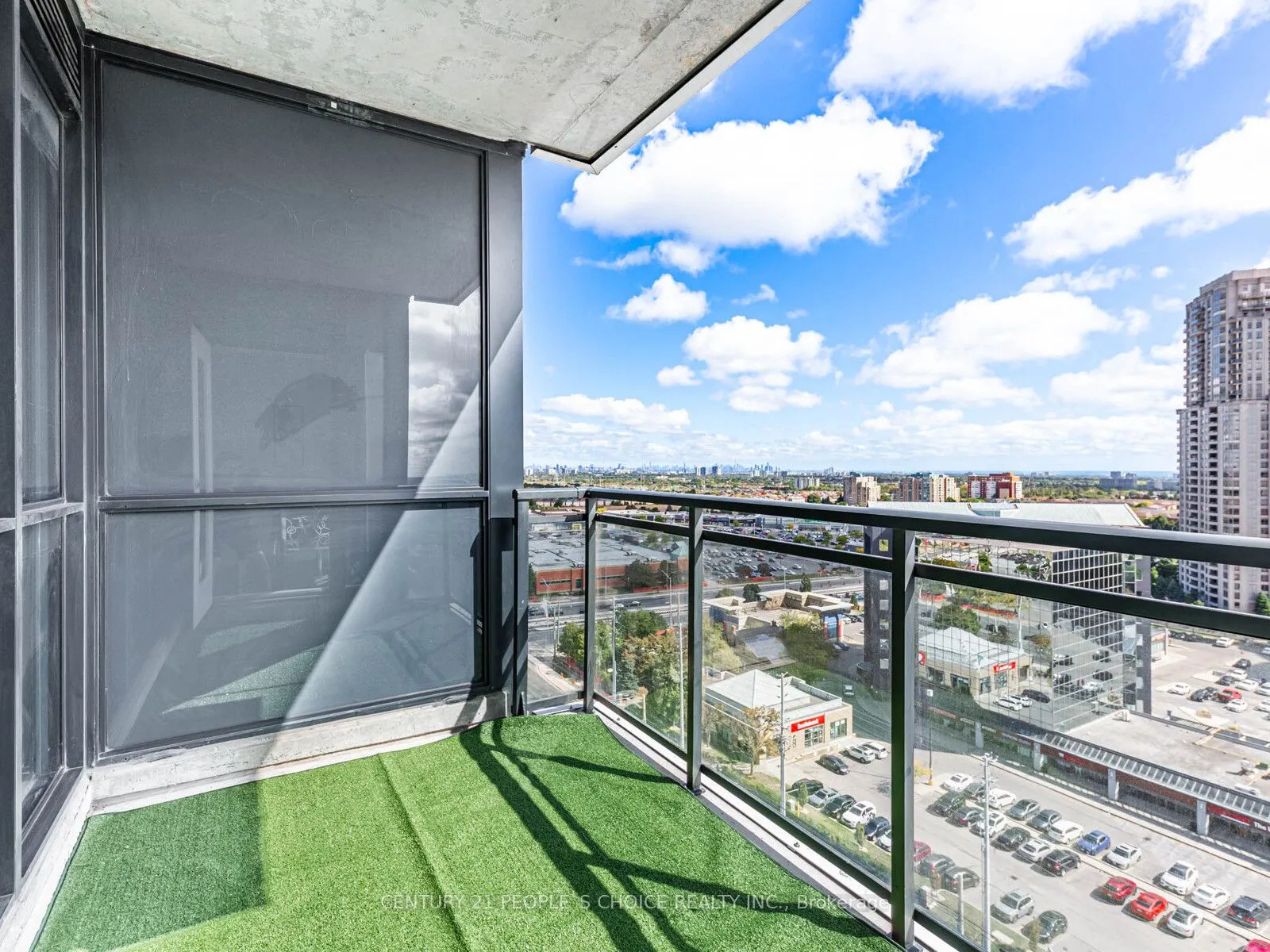75 Eglinton Avenue W, #1403