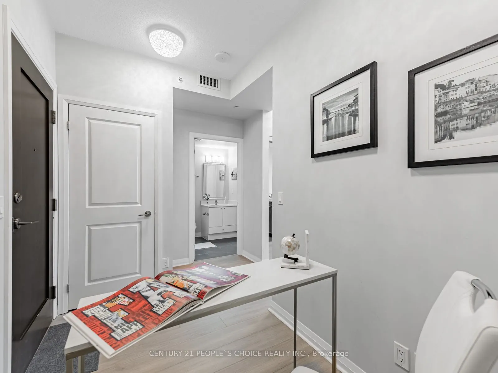 75 Eglinton Avenue W, #1403