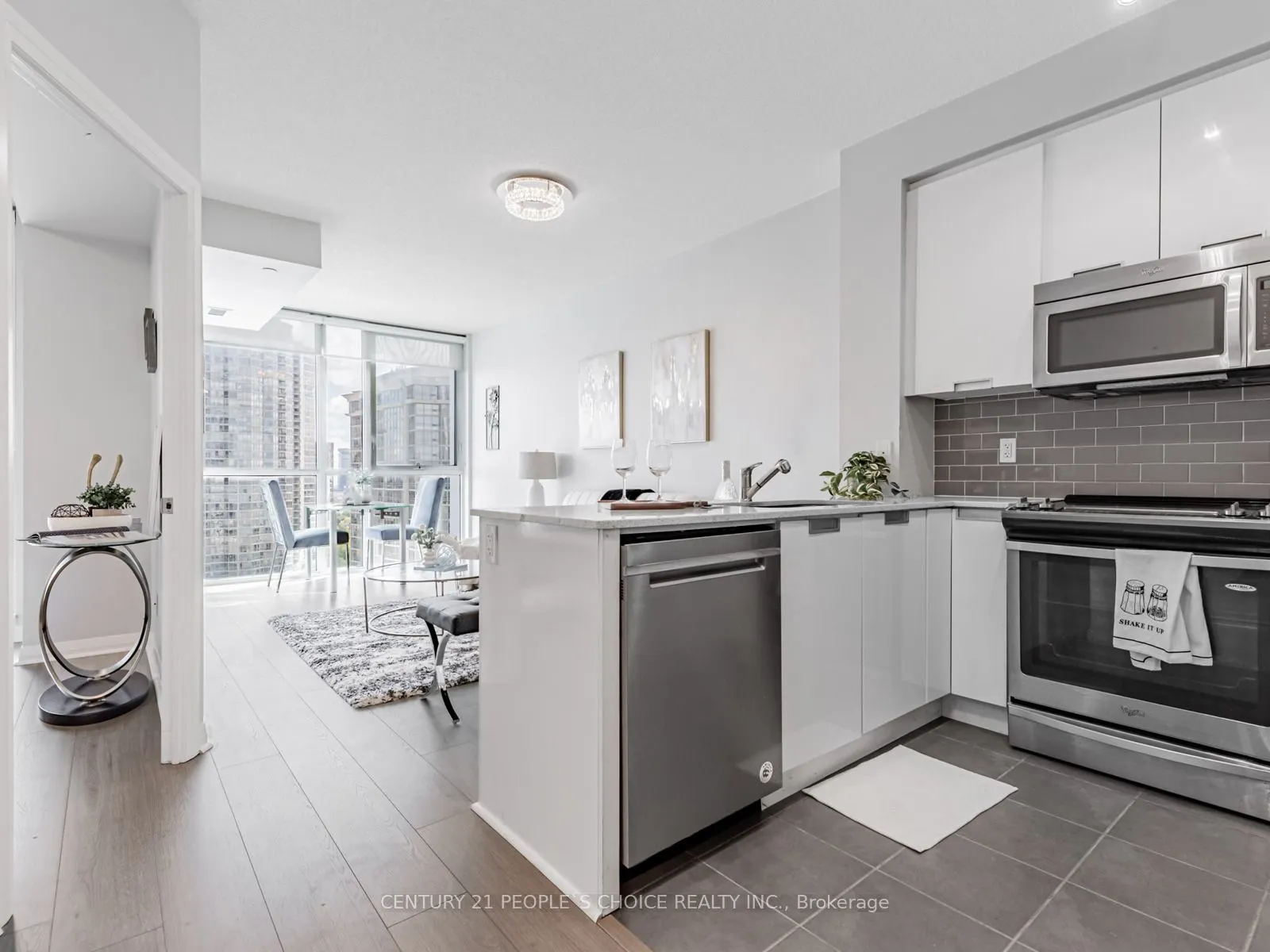 75 Eglinton Avenue W, #1403