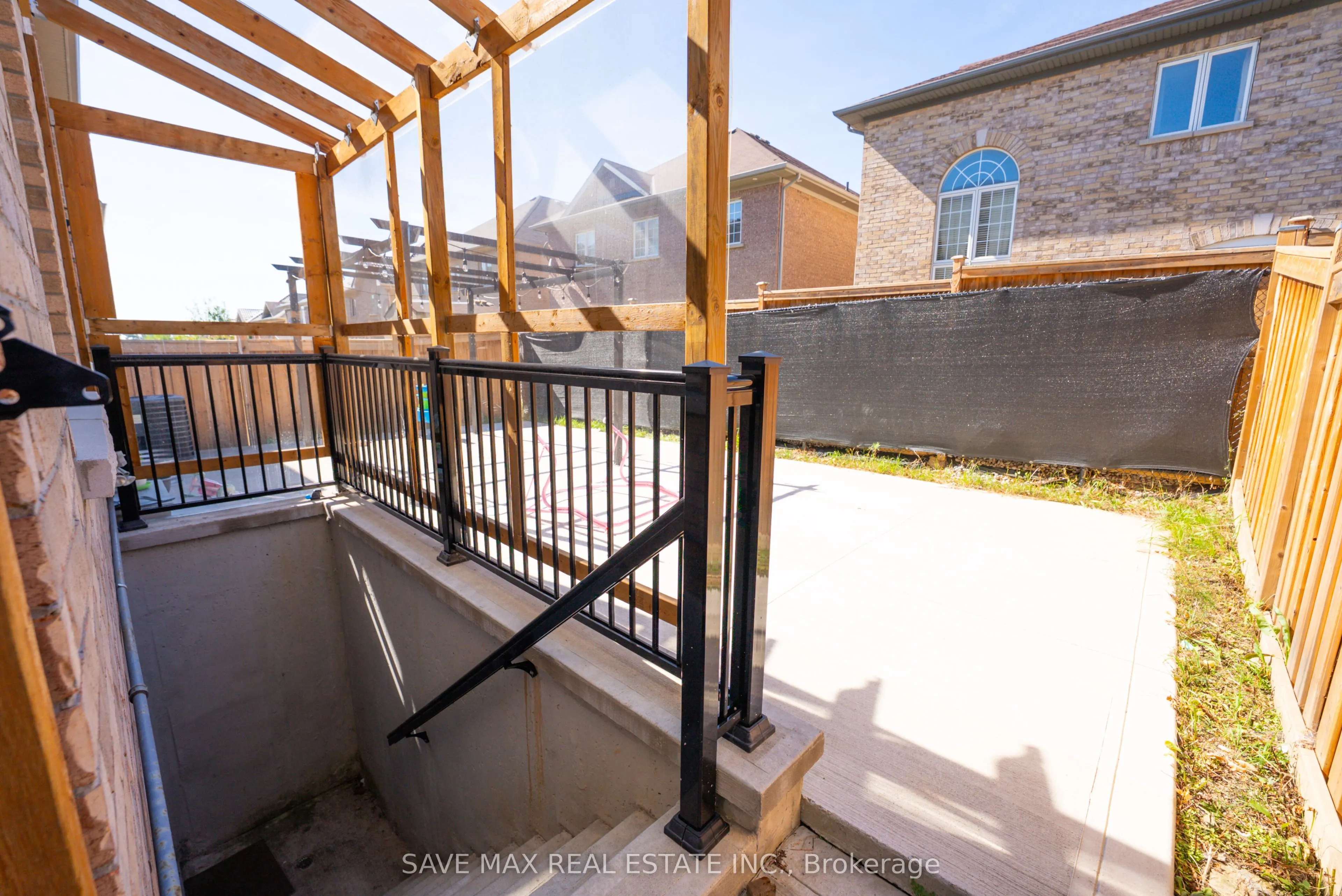 66 Geranium Crescent