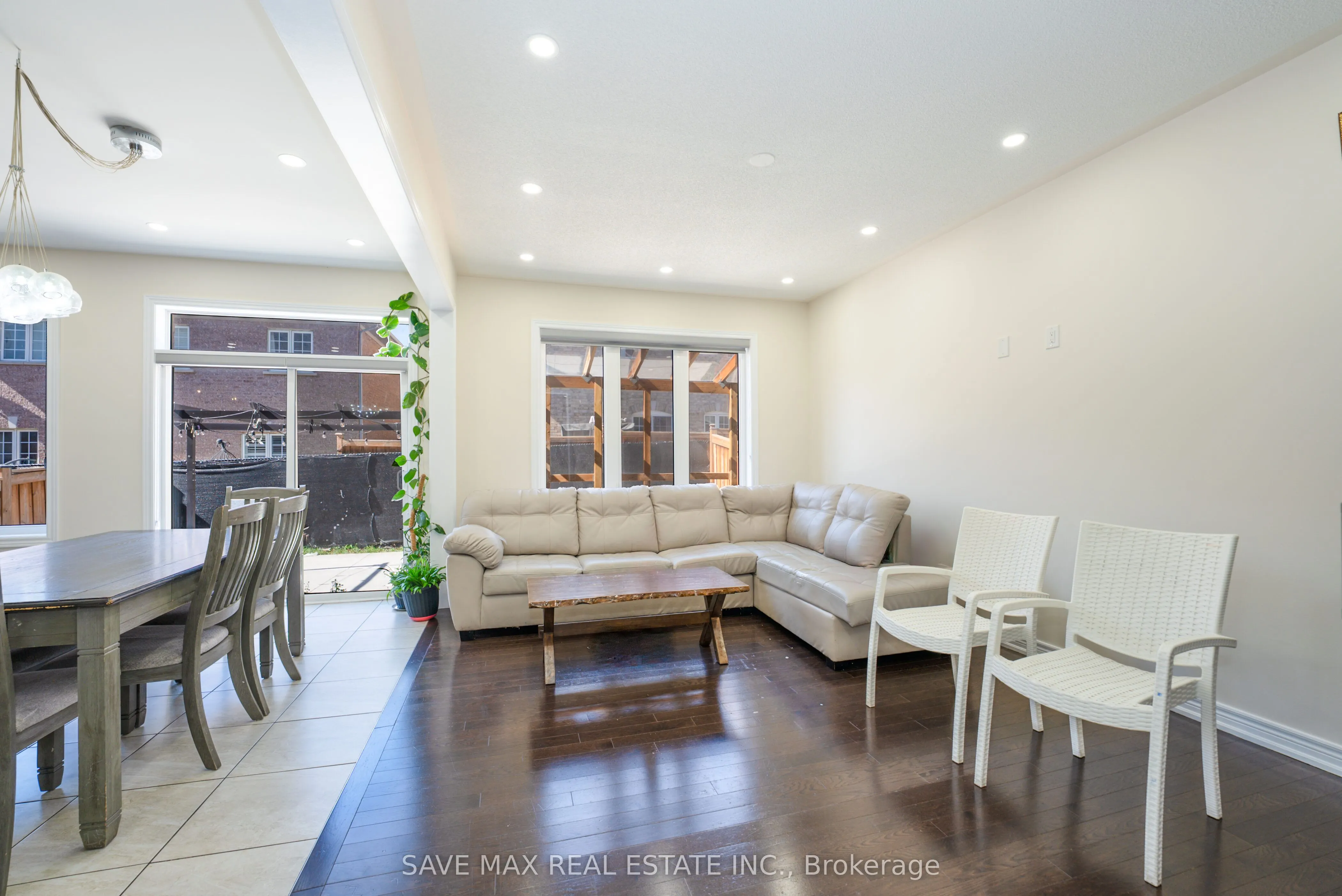 66 Geranium Crescent