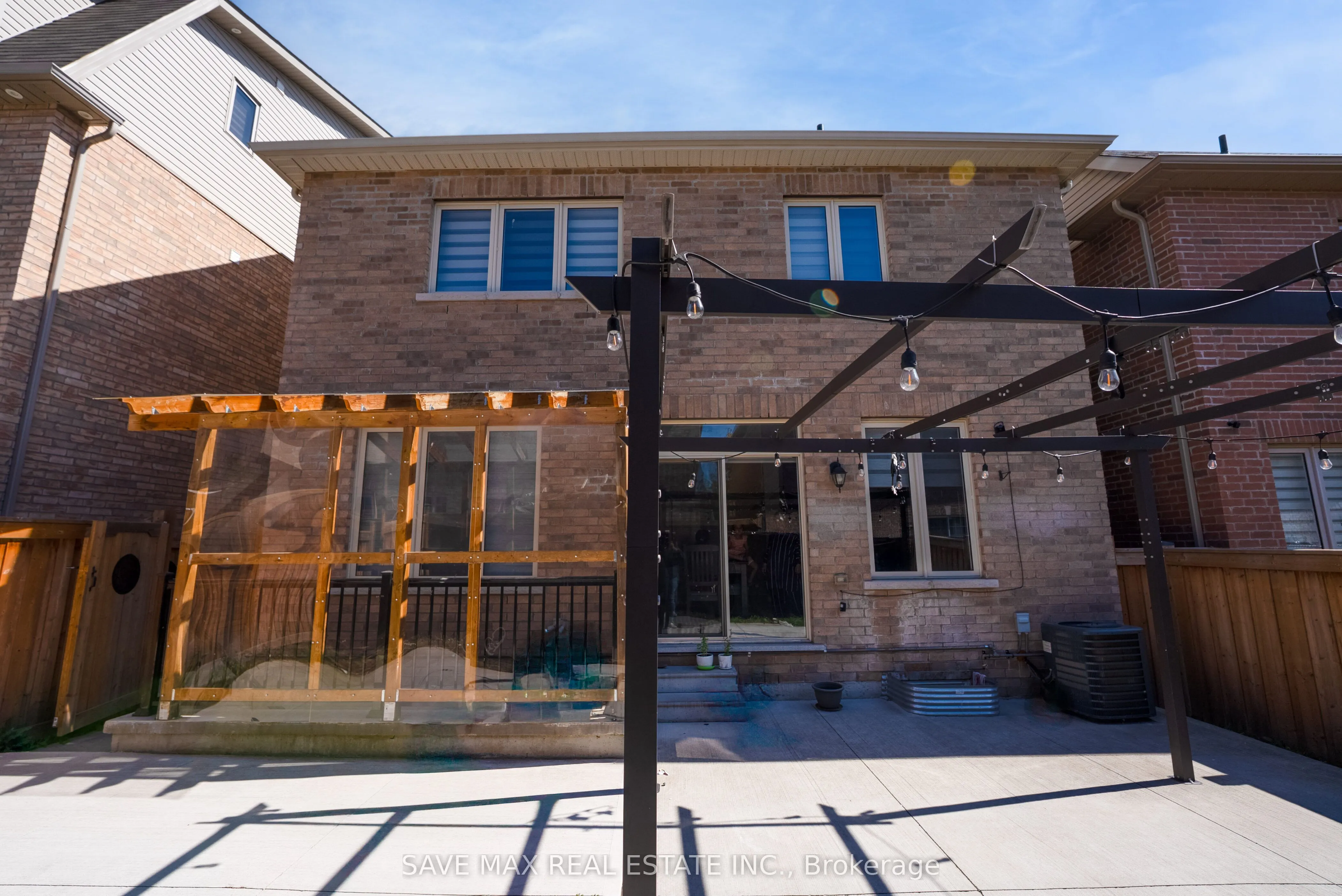 66 Geranium Crescent