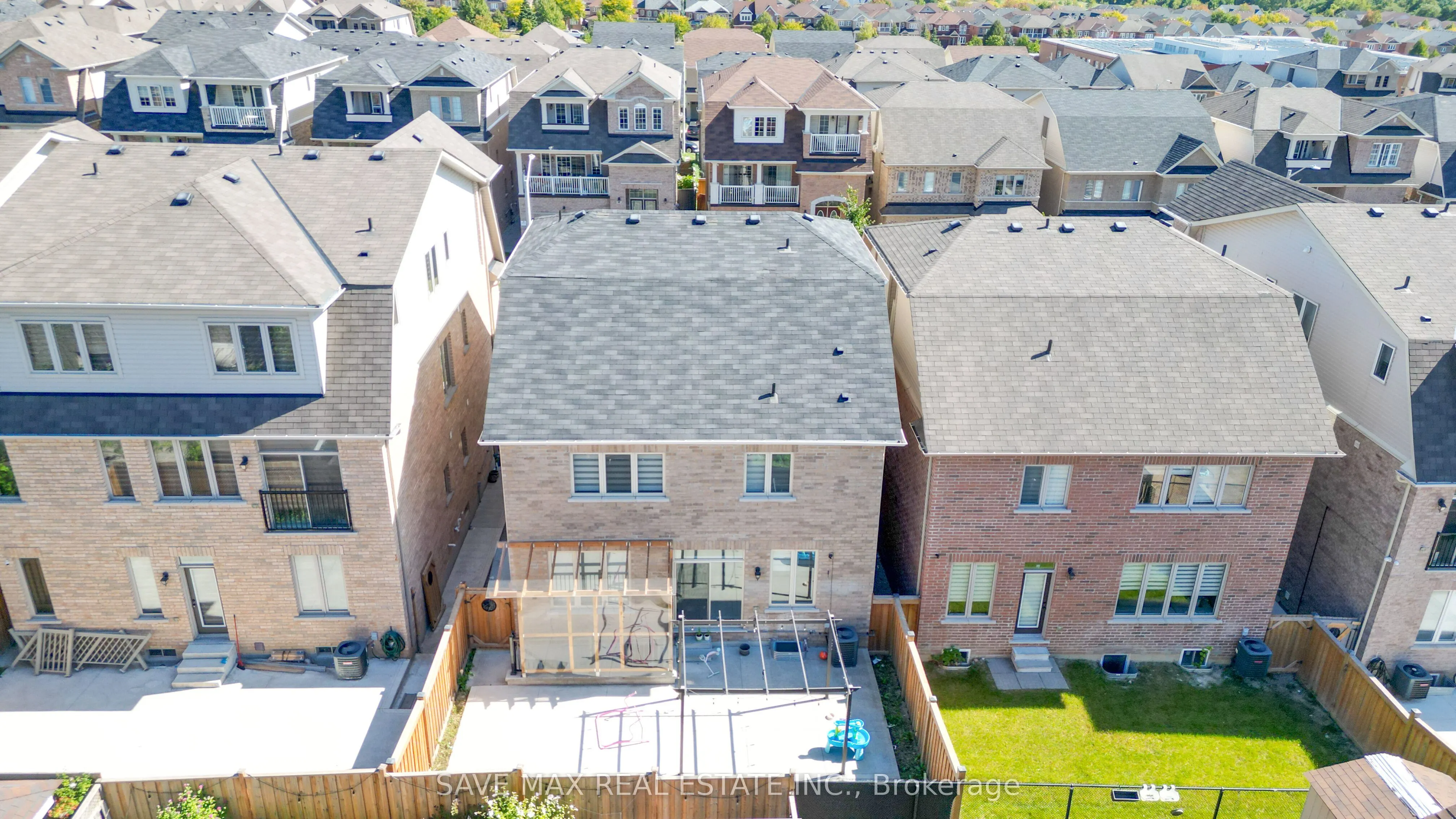 66 Geranium Crescent
