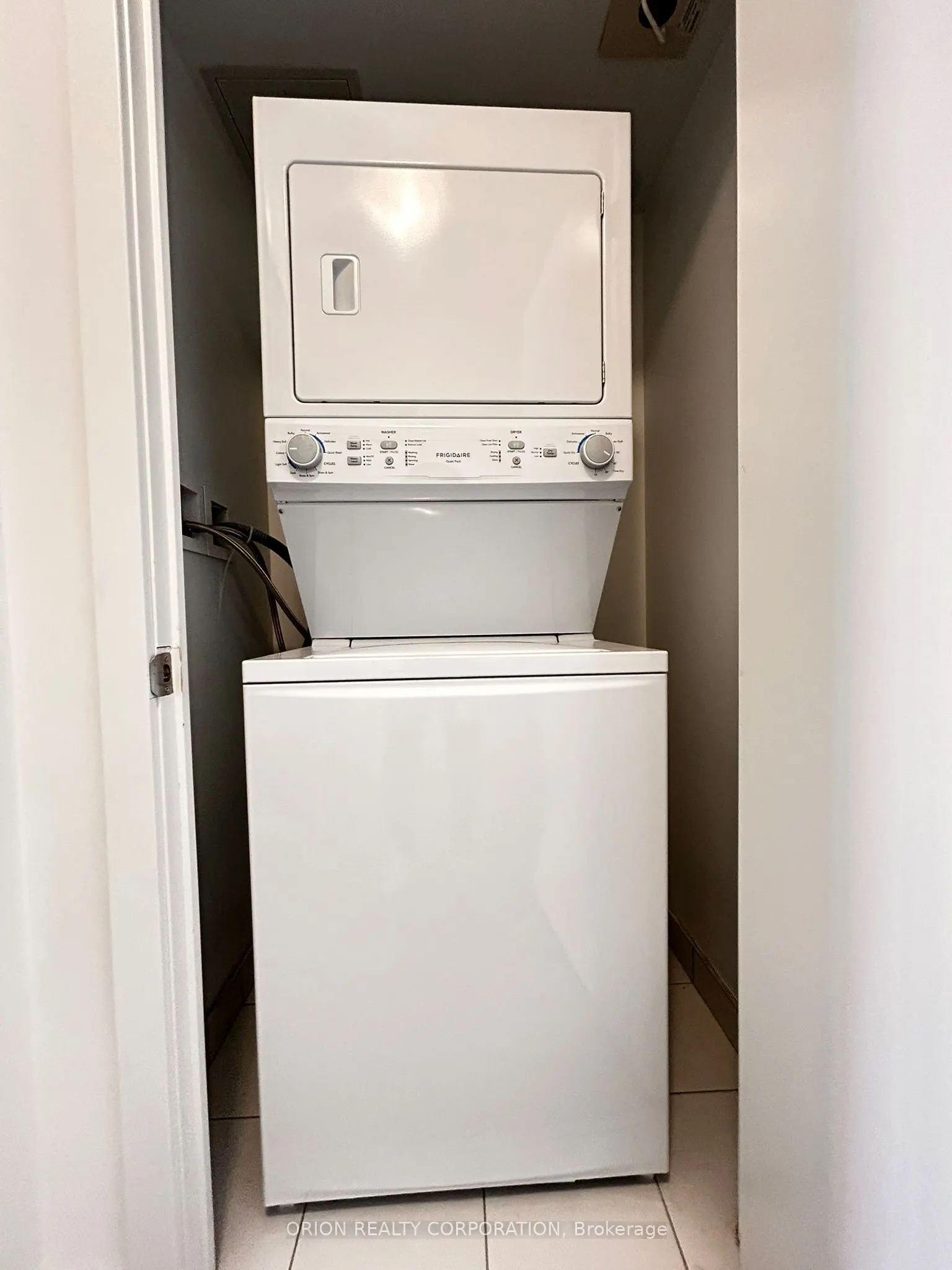556 Marlee Avenue, #404