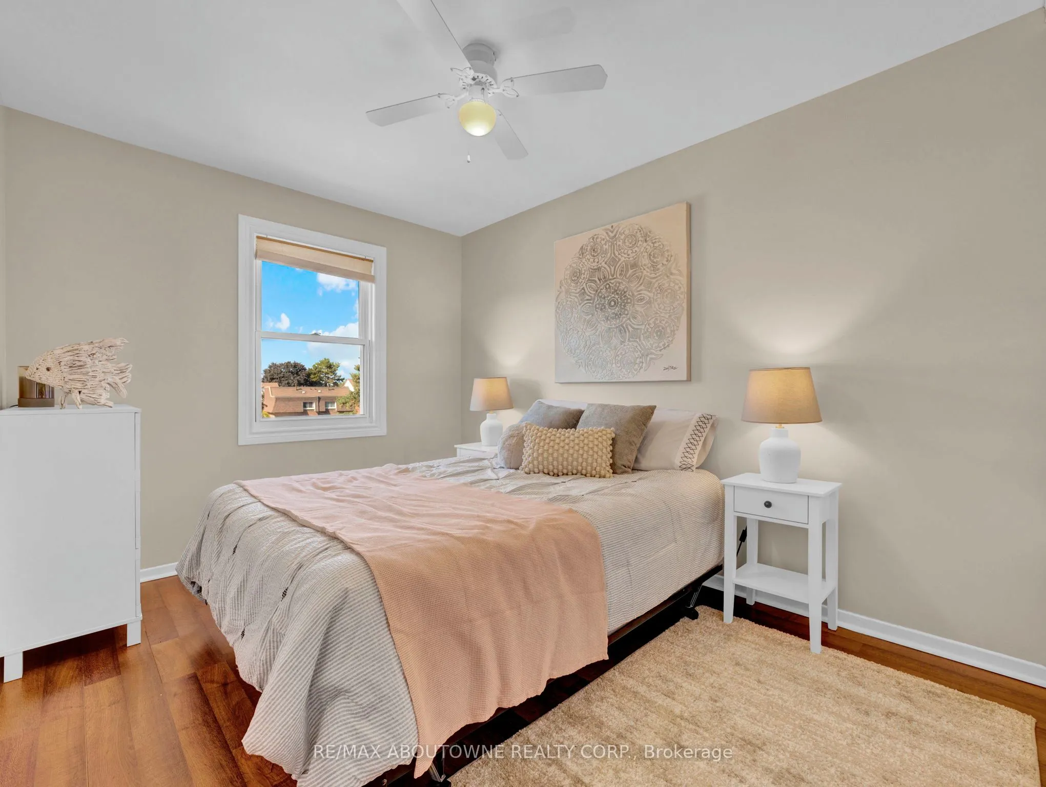 371 Bronte Street S, #3