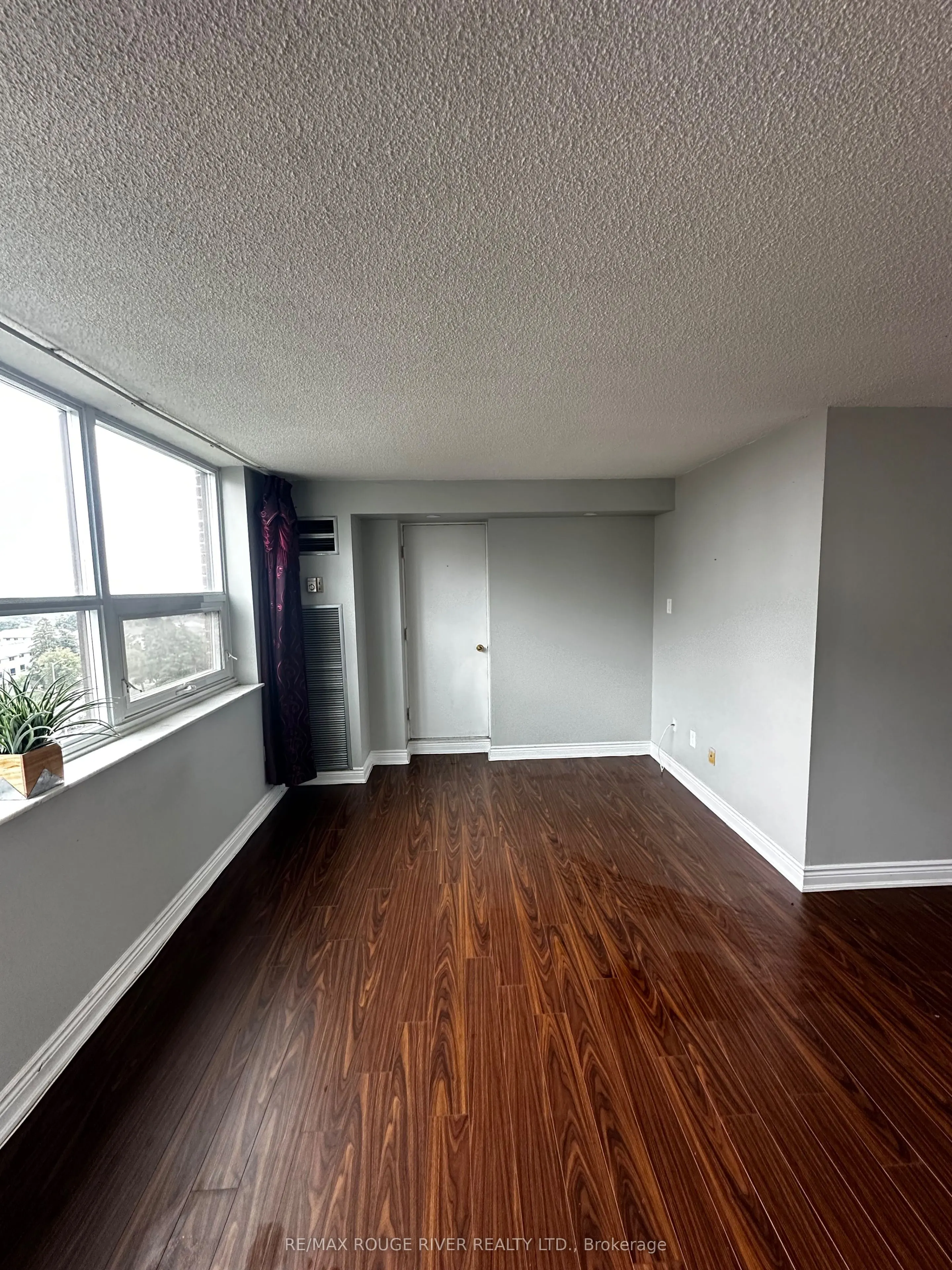 4 Lisa Street, #804