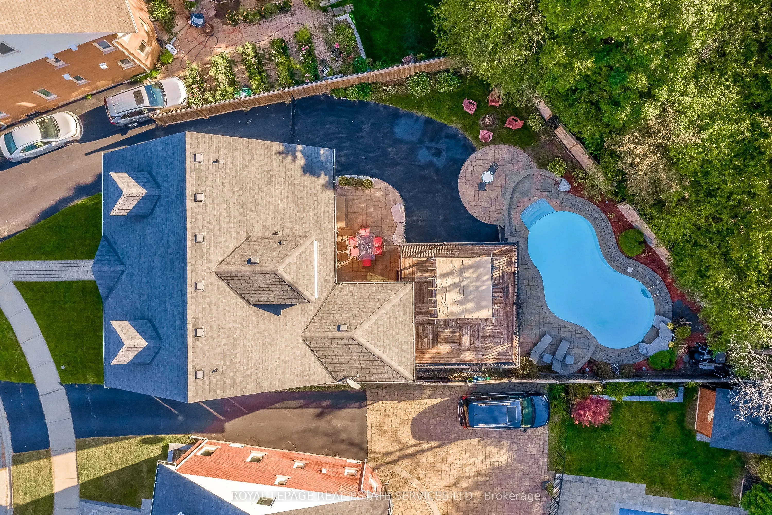 27 Morrison Creek Crescent