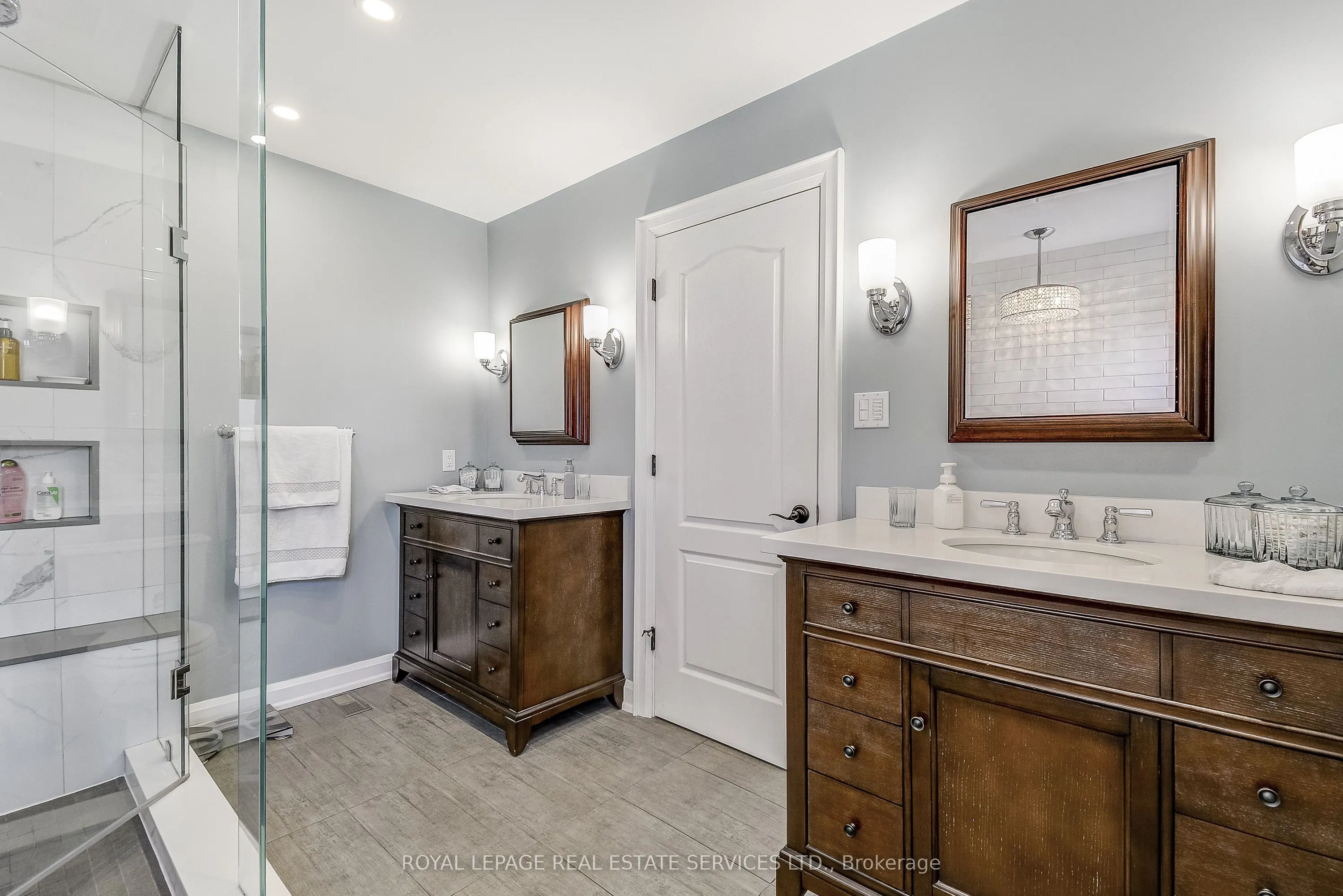 27 Morrison Creek Crescent
