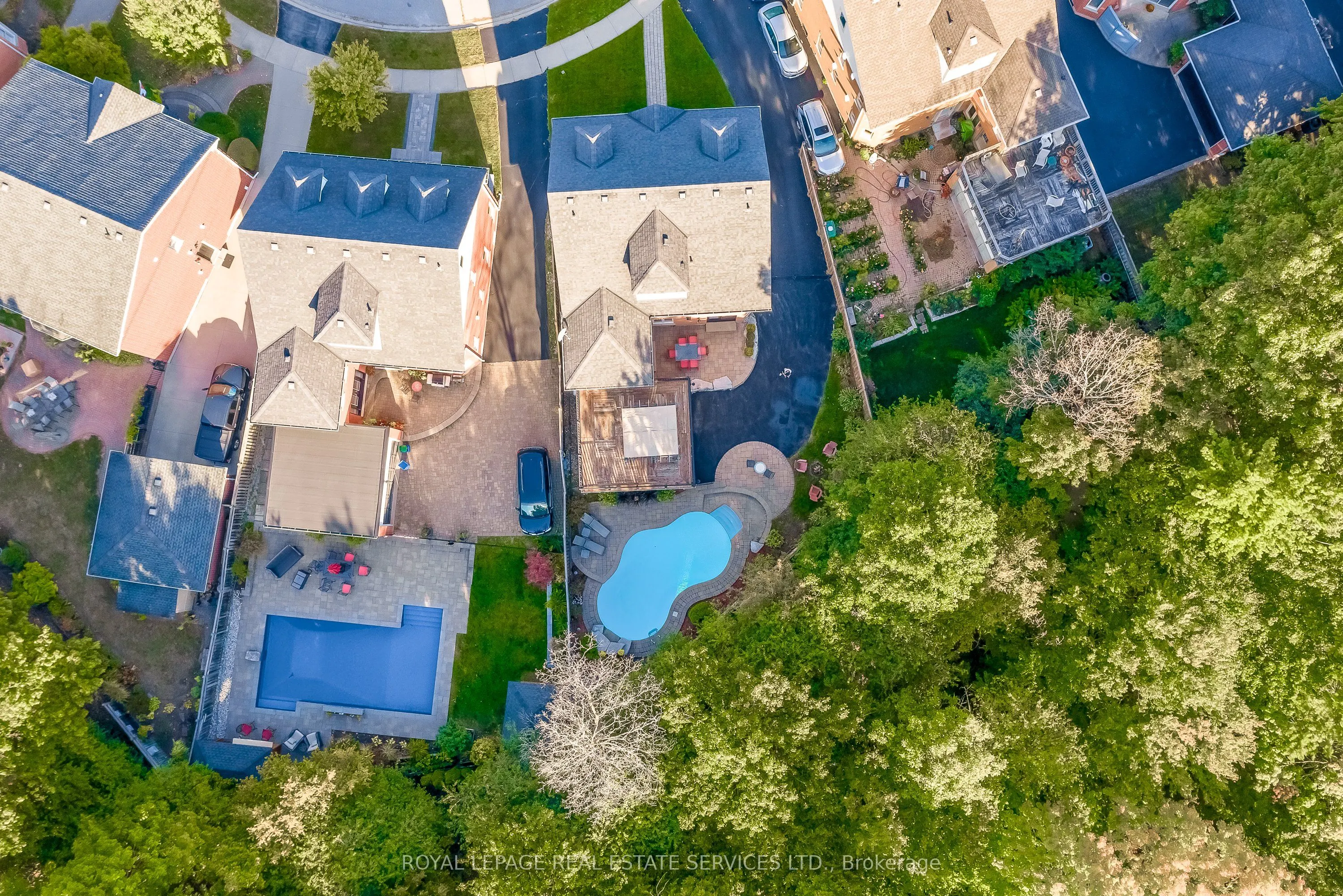 27 Morrison Creek Crescent