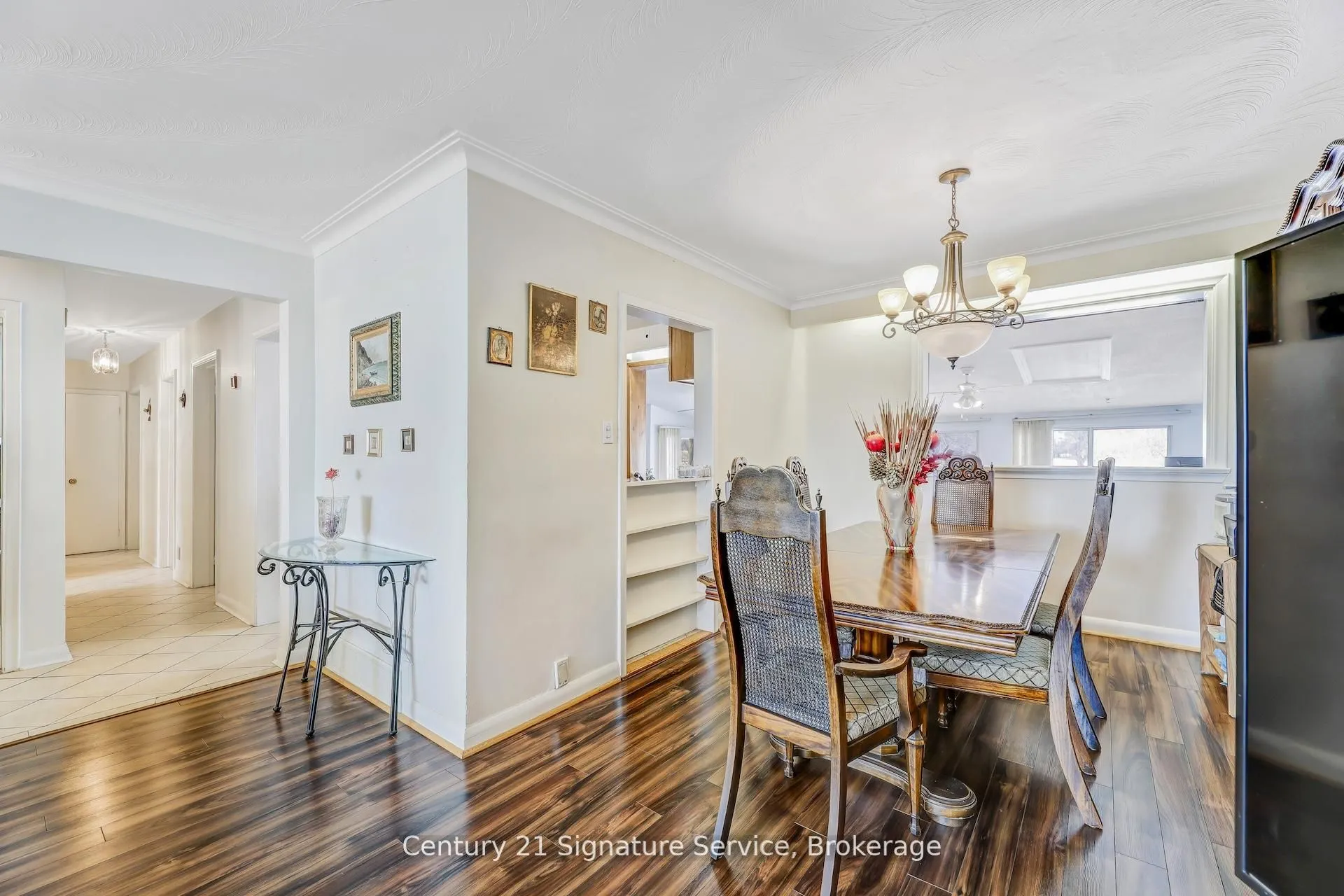 8026 Mayfield Road