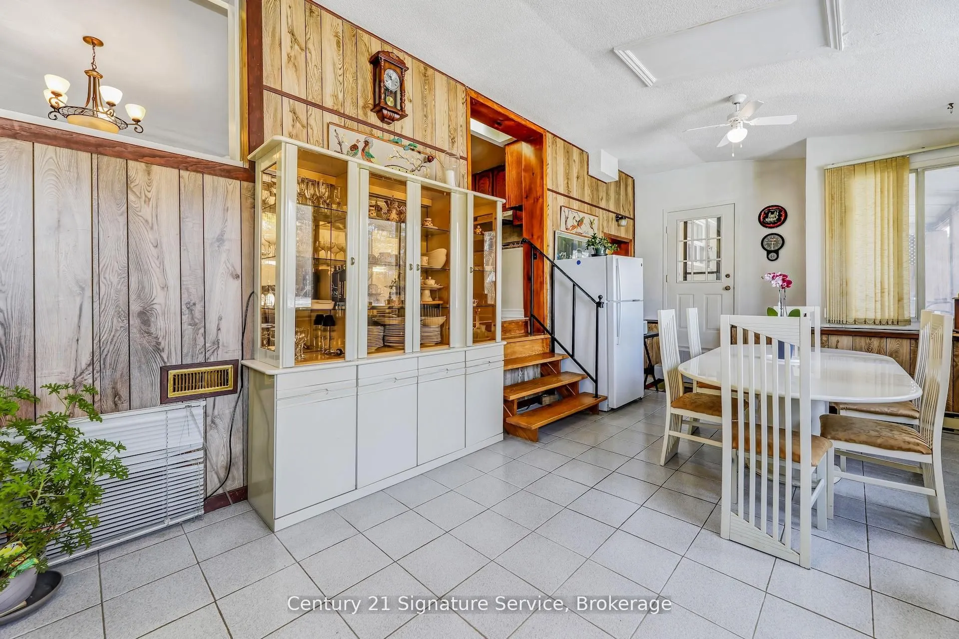 8026 Mayfield Road