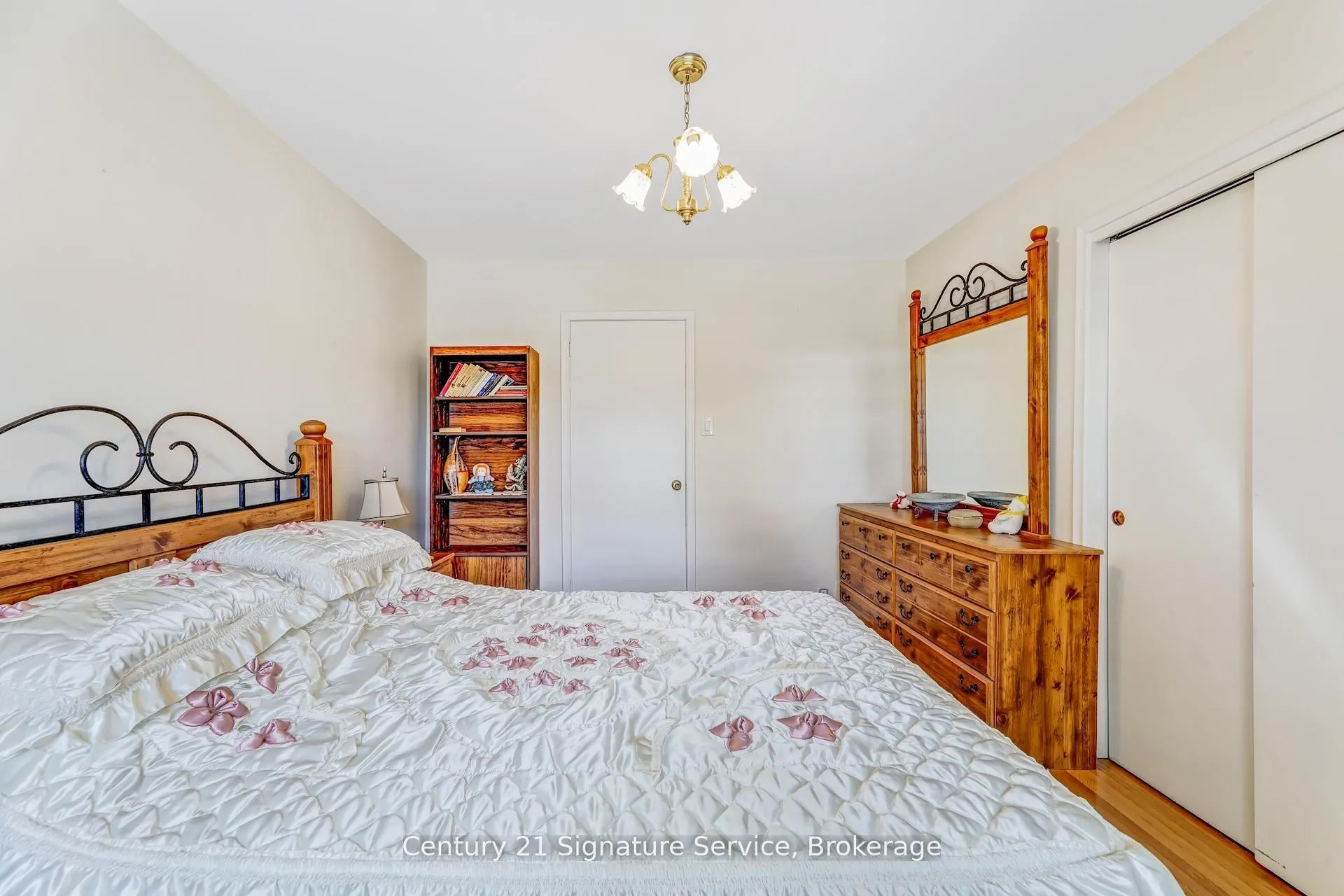 8026 Mayfield Road