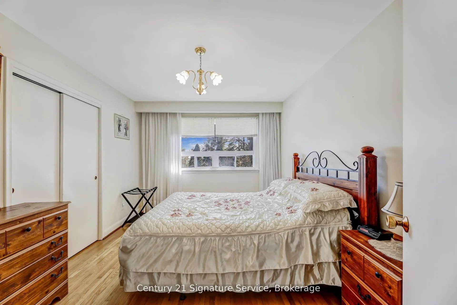 8026 Mayfield Road