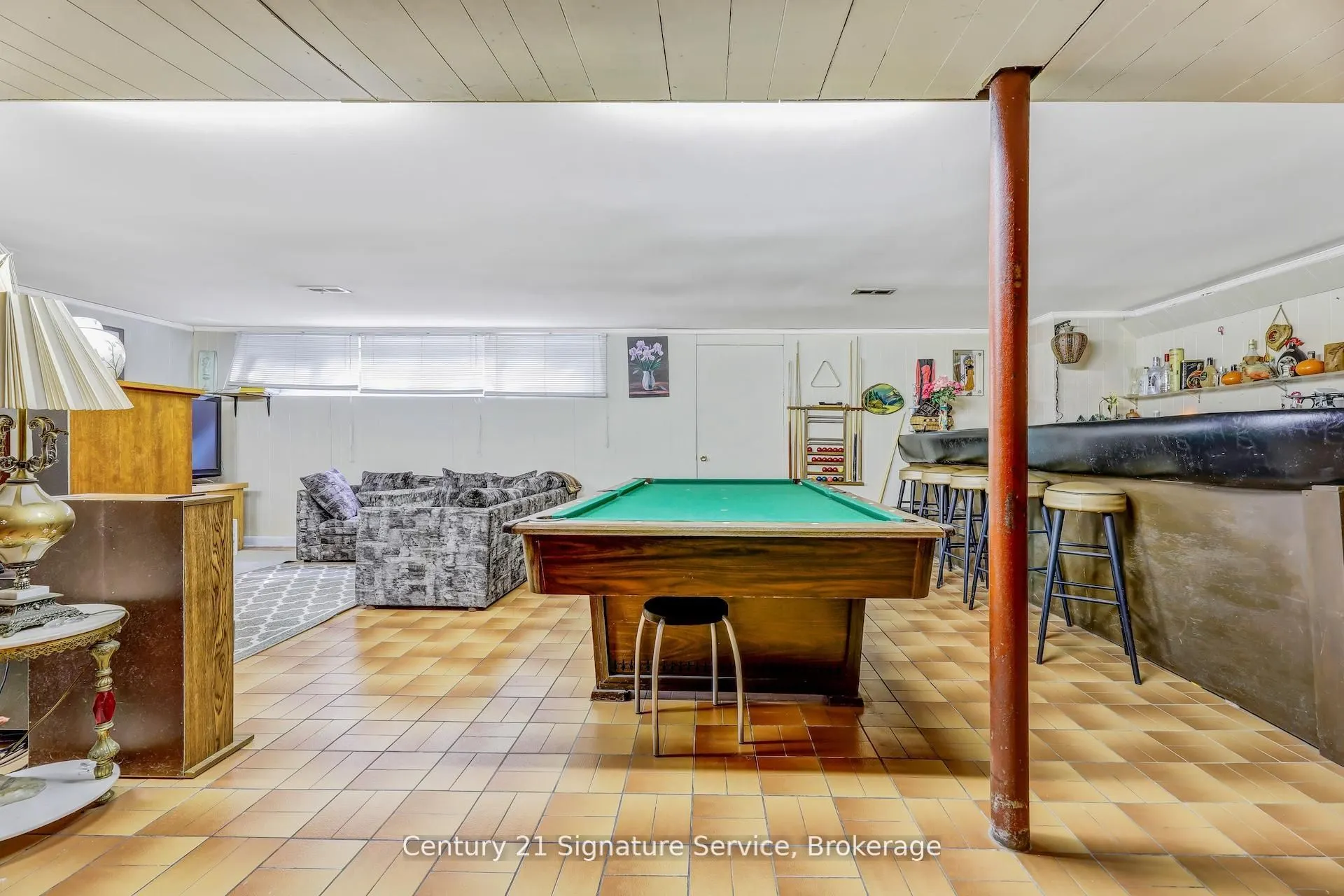 8026 Mayfield Road
