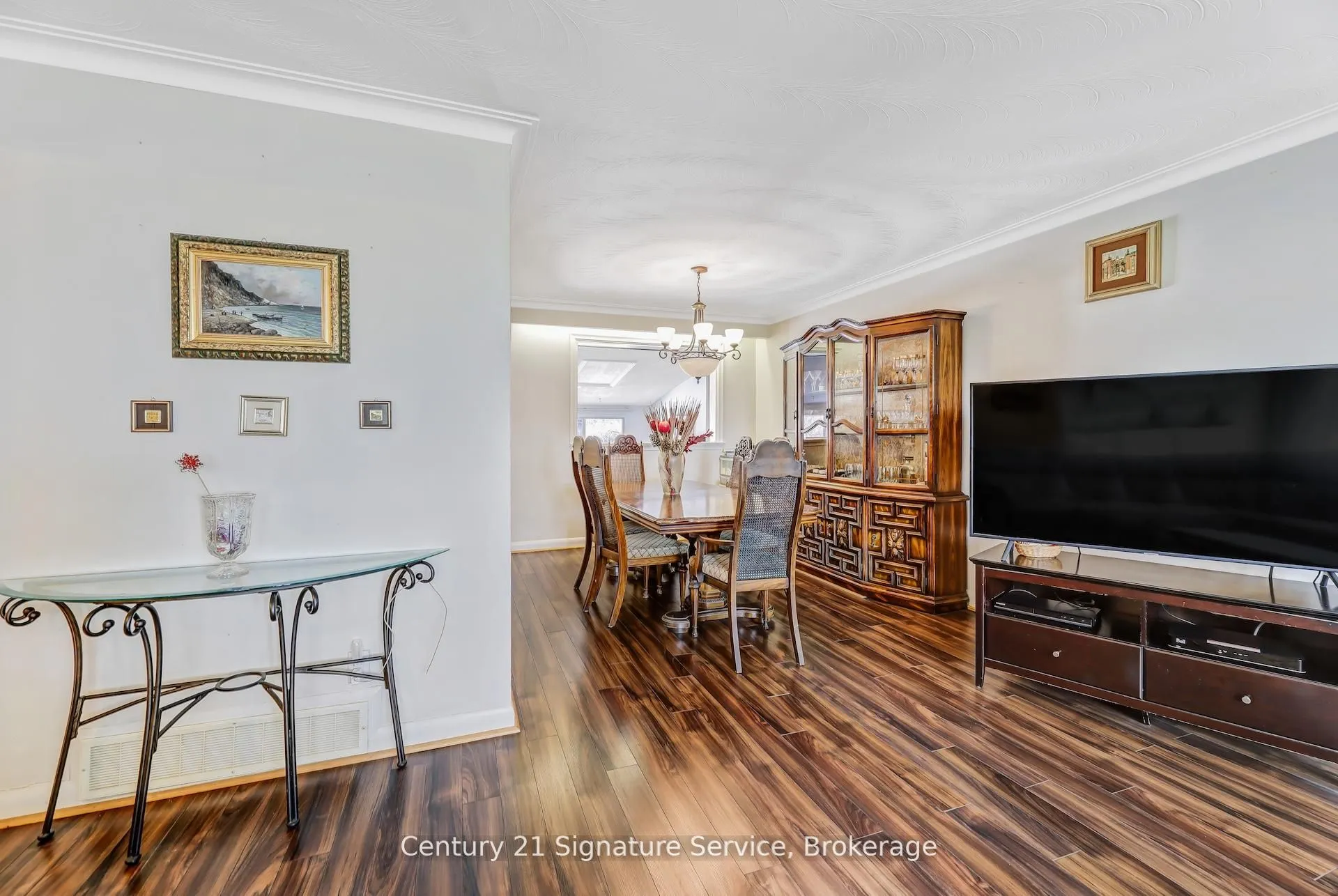 8026 Mayfield Road
