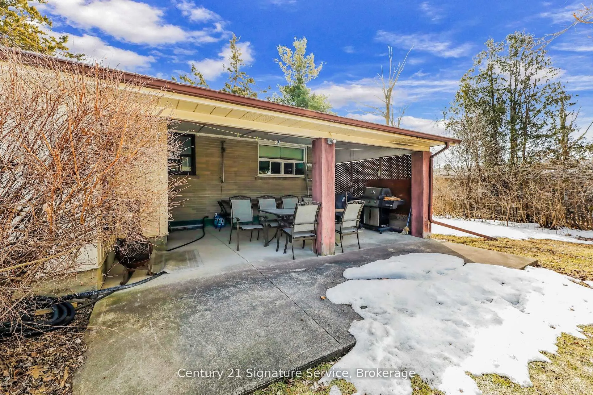 8026 Mayfield Road