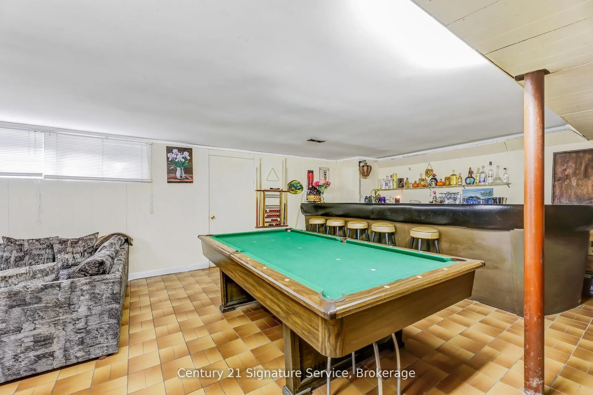 8026 Mayfield Road