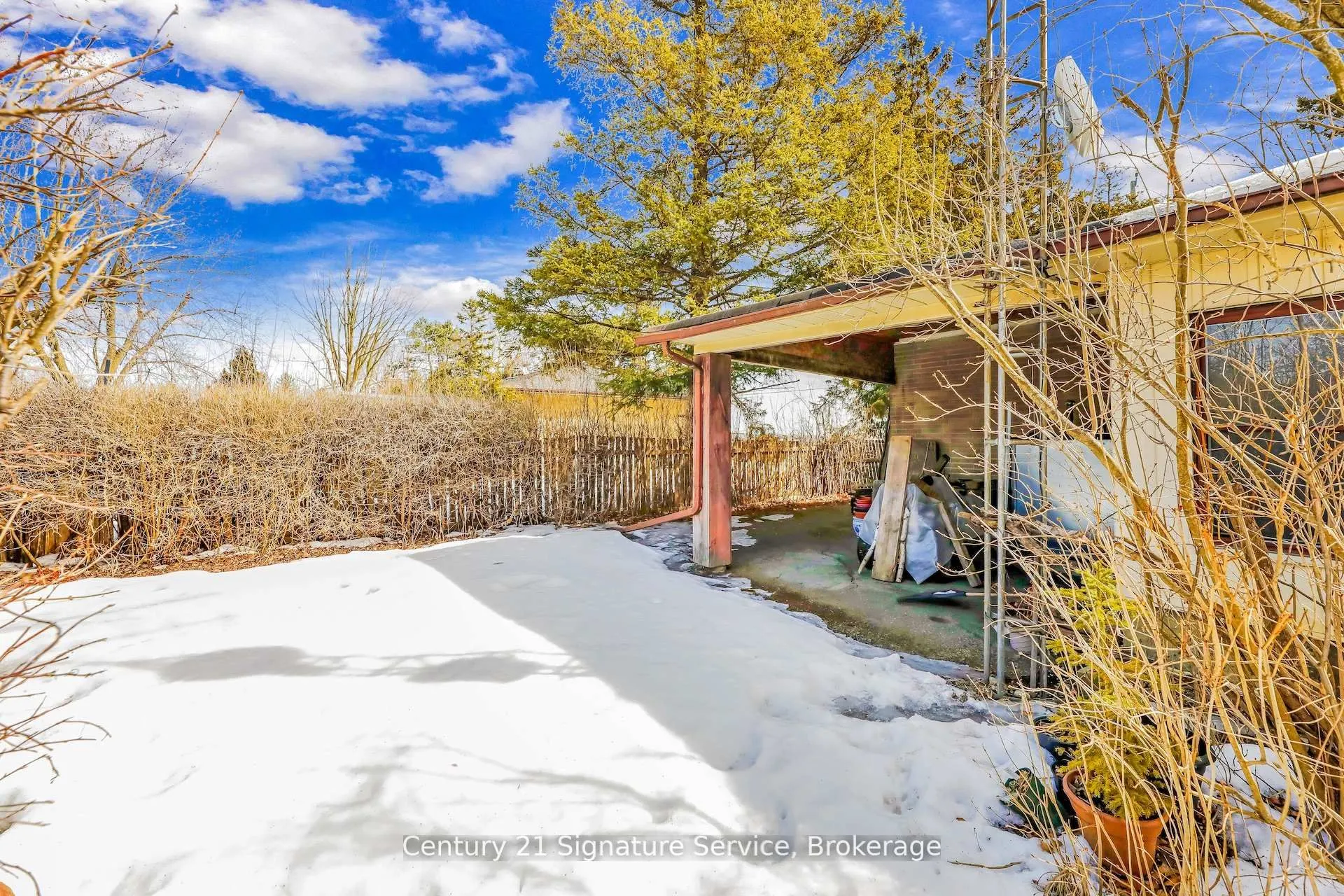8026 Mayfield Road