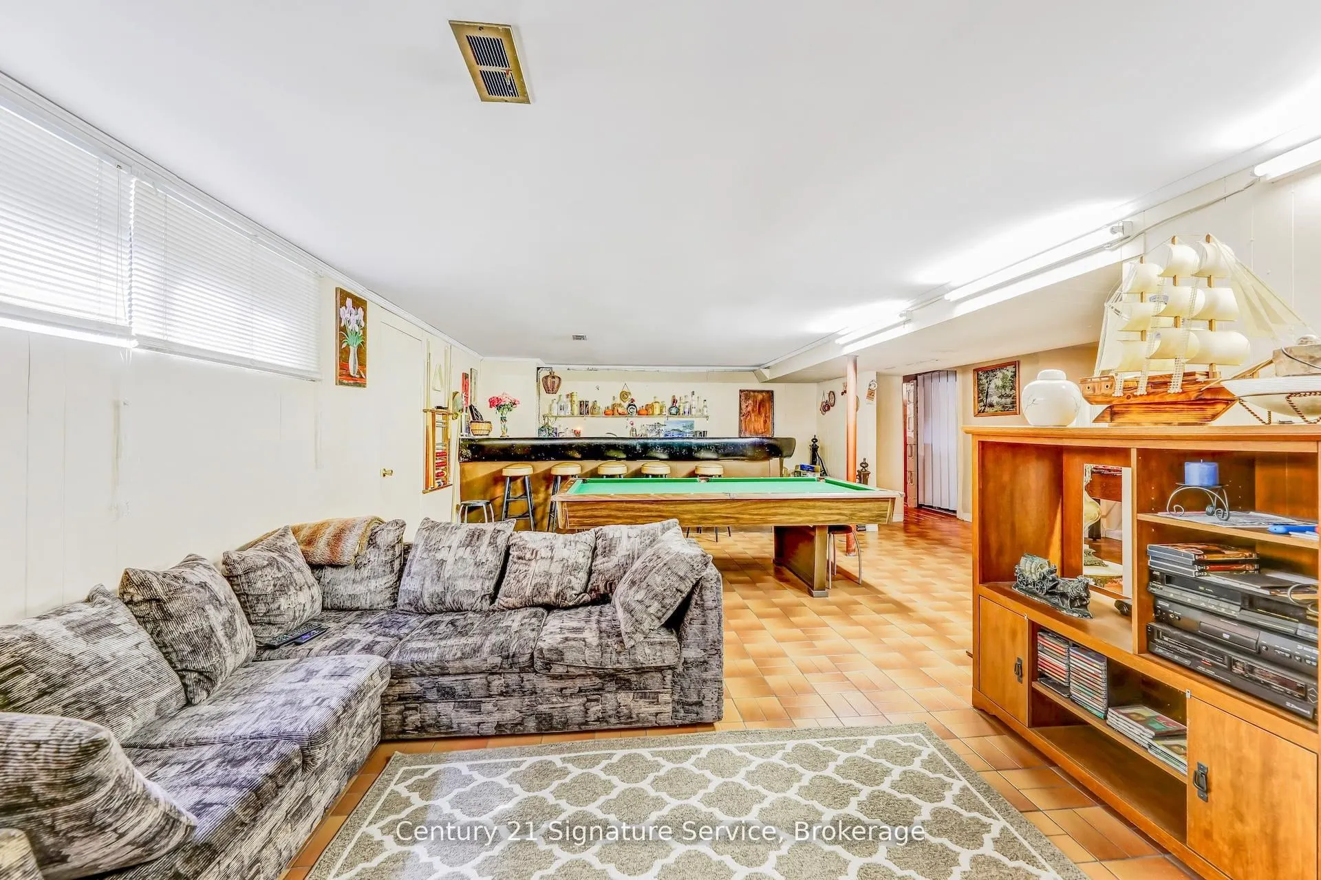 8026 Mayfield Road