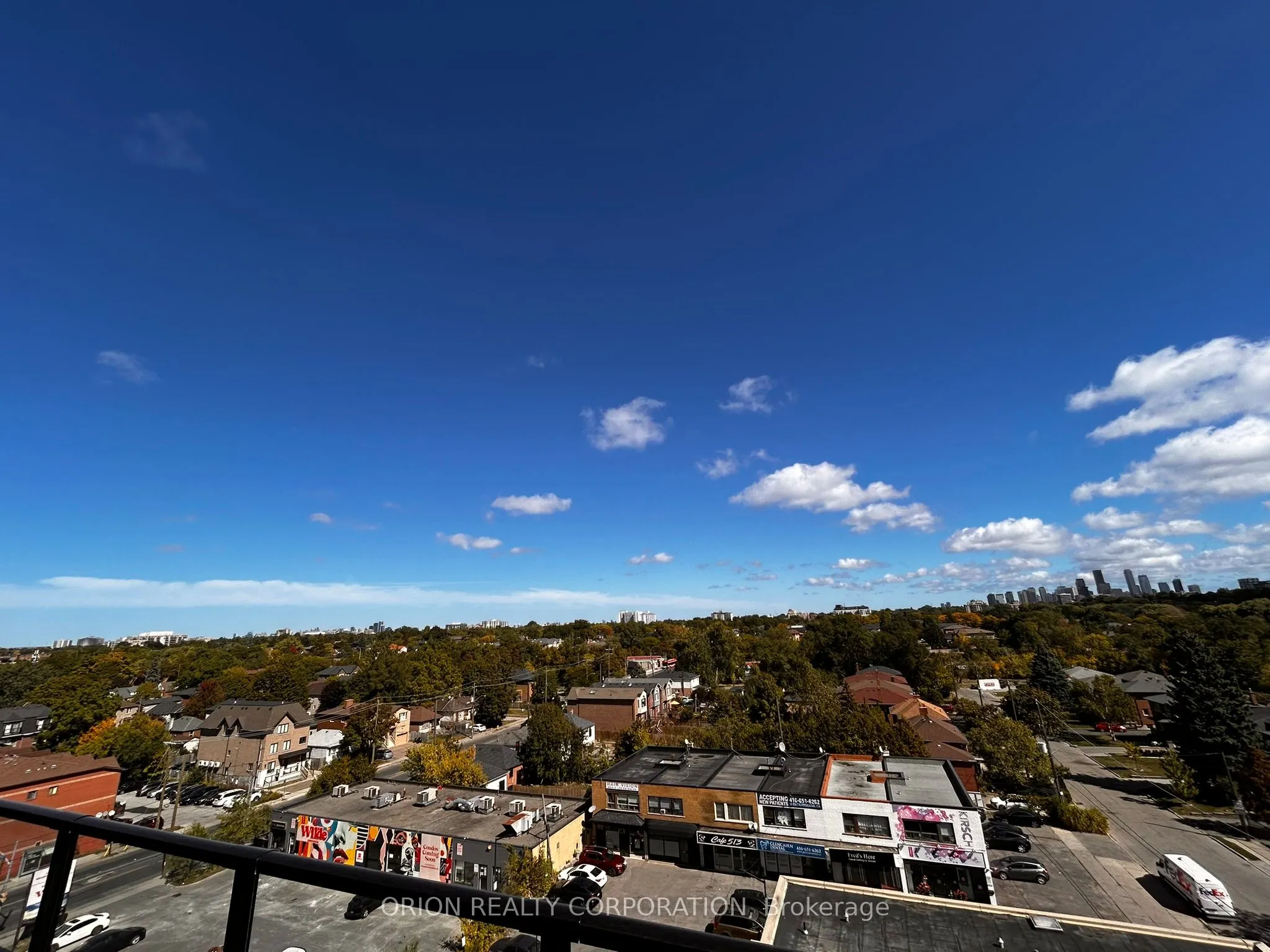 556 Marlee Avenue, #807