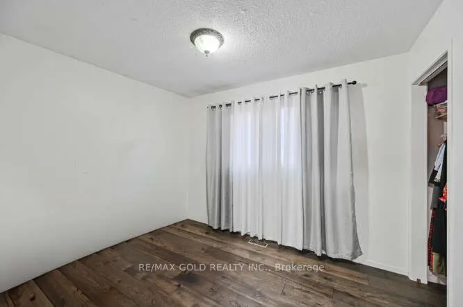 7433 Sigsbee Drive
