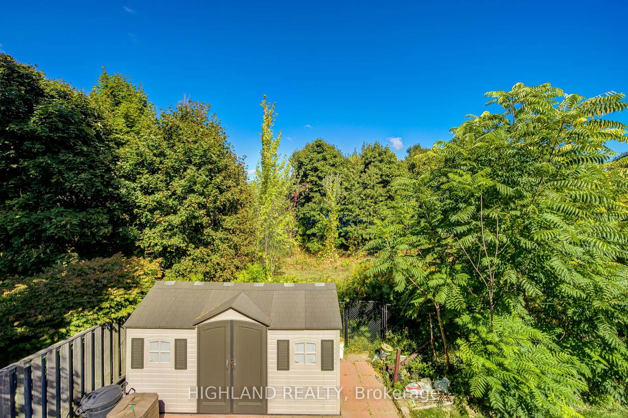 2591 Robin Drive