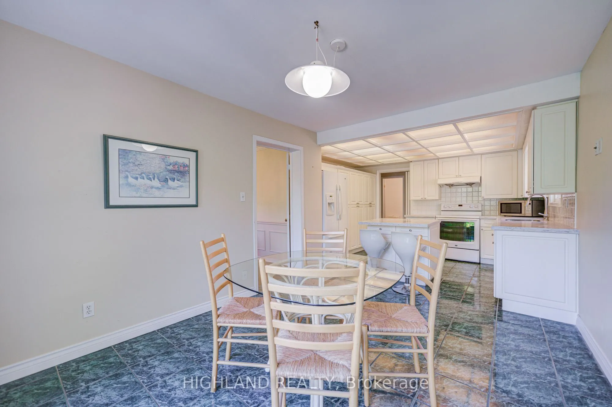 2591 Robin Drive