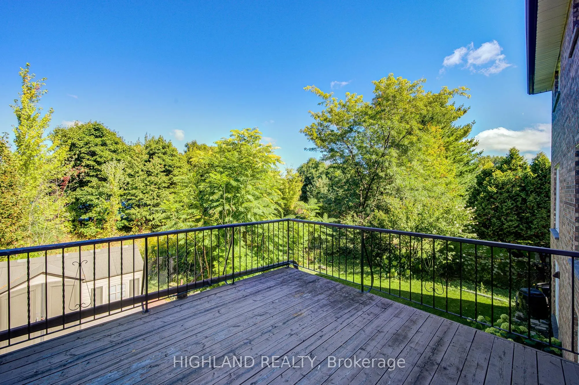 2591 Robin Drive