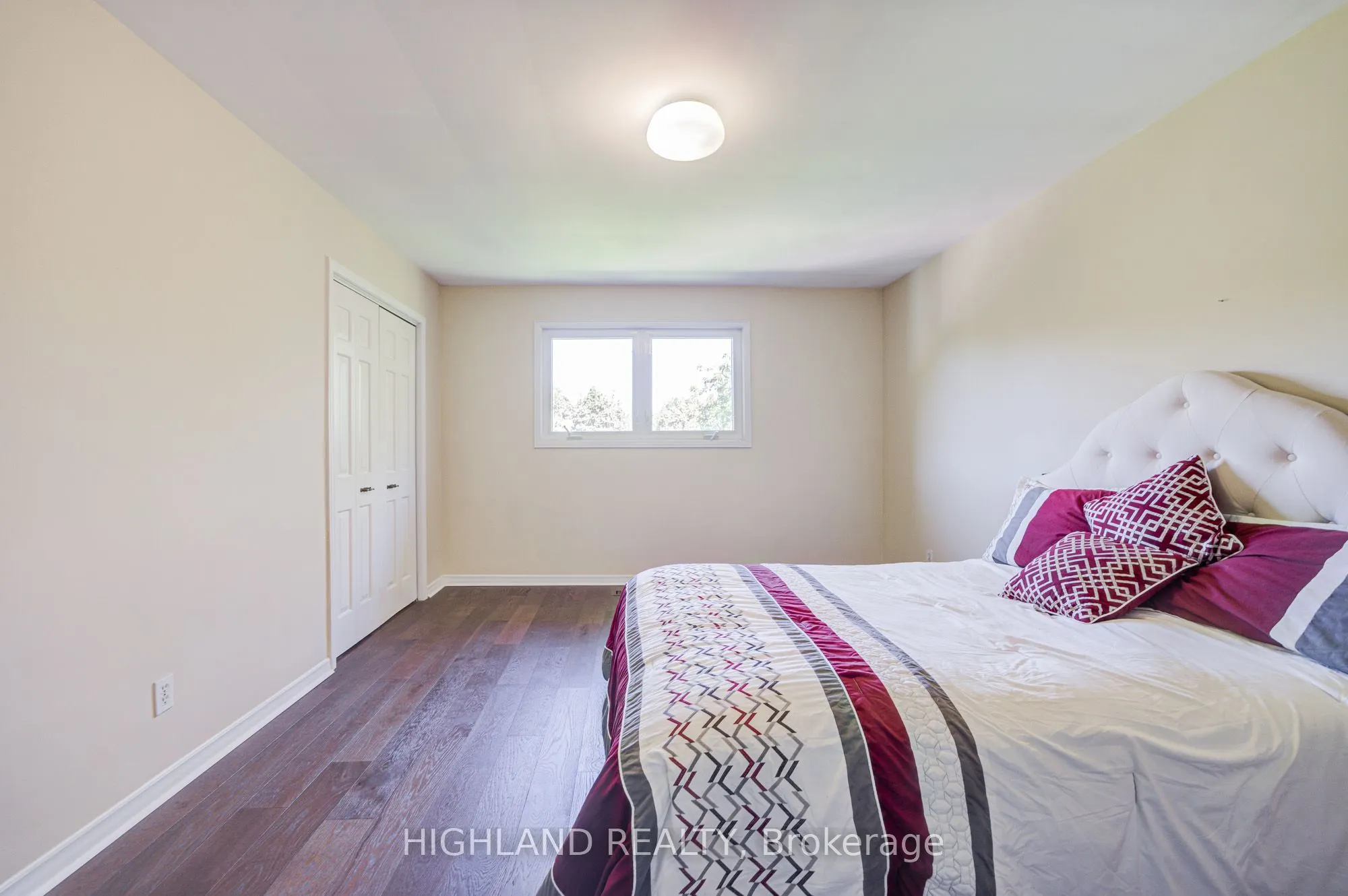 2591 Robin Drive