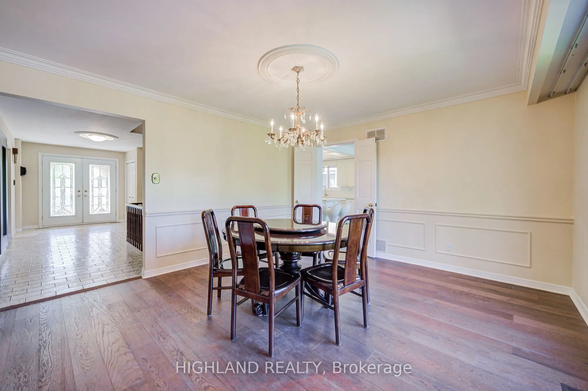2591 Robin Drive