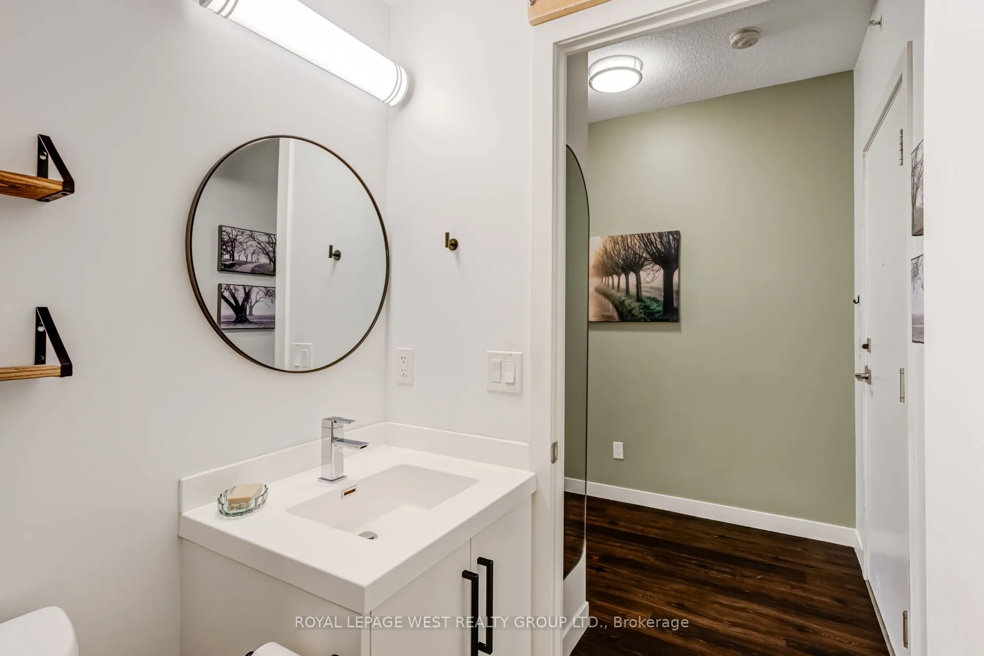 2087 Fairview Street, #1002