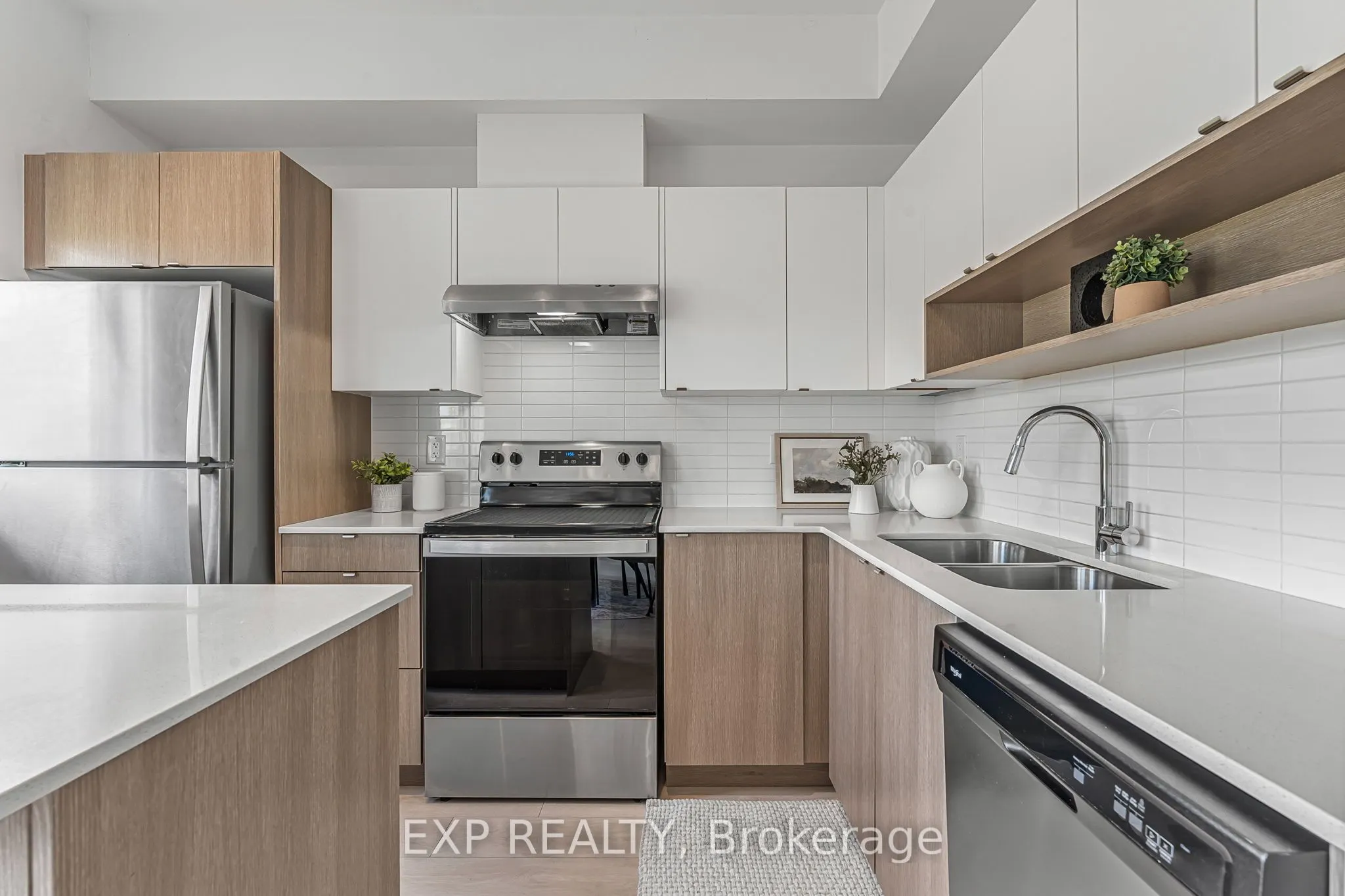 1121 Cooke Boulevard, #90