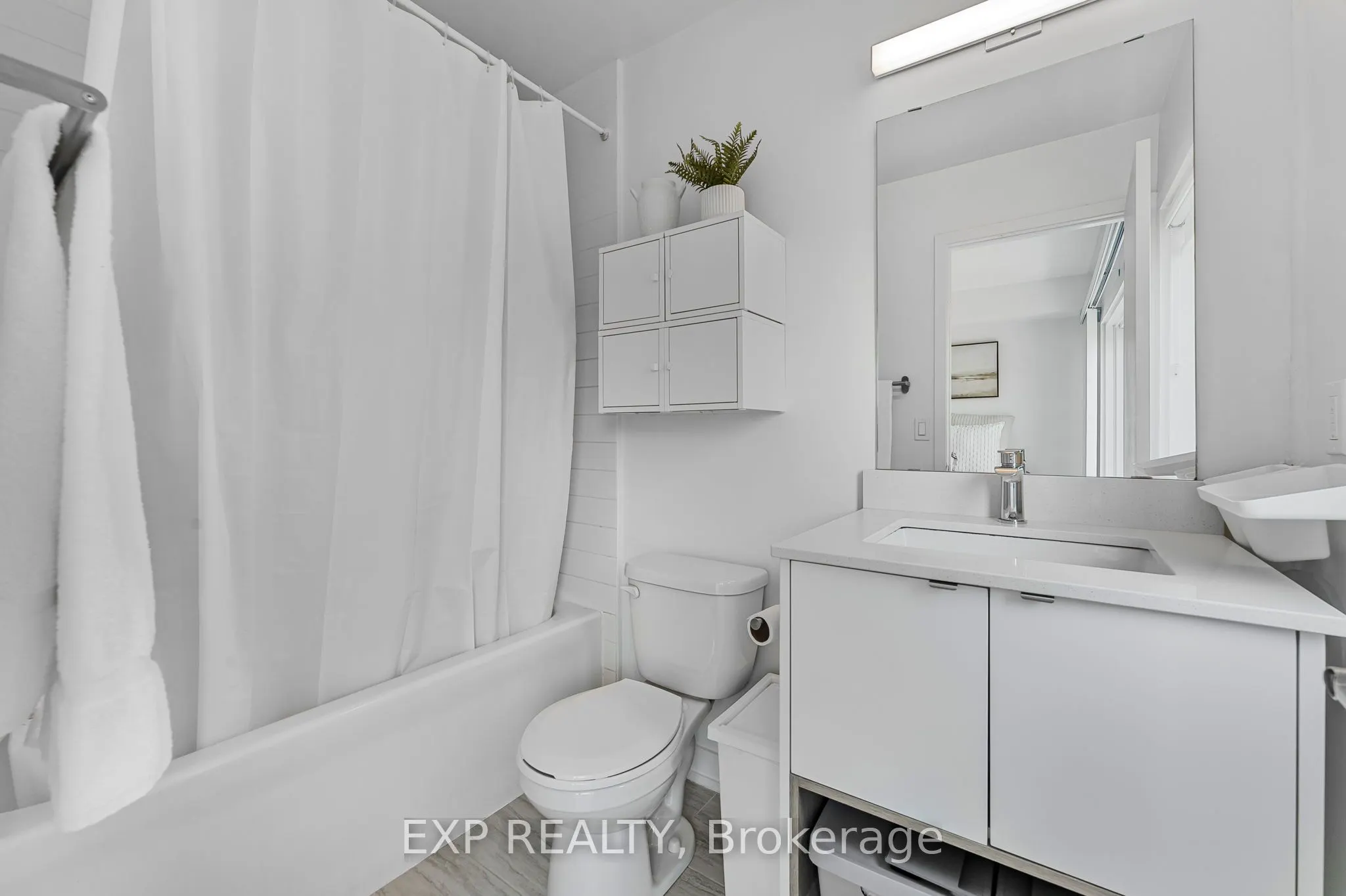 1121 Cooke Boulevard, #90