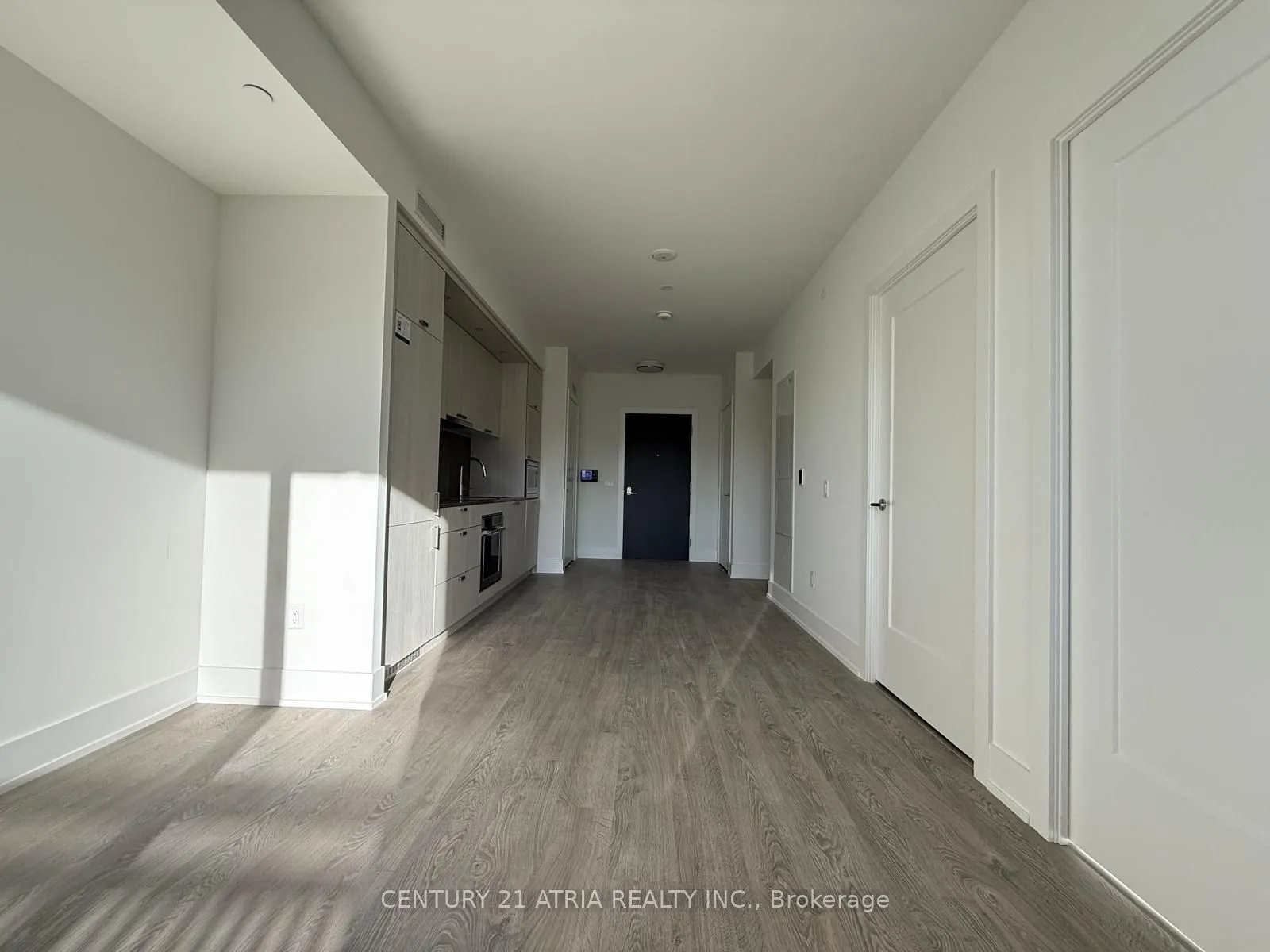259 THE KINGSWAY, #212