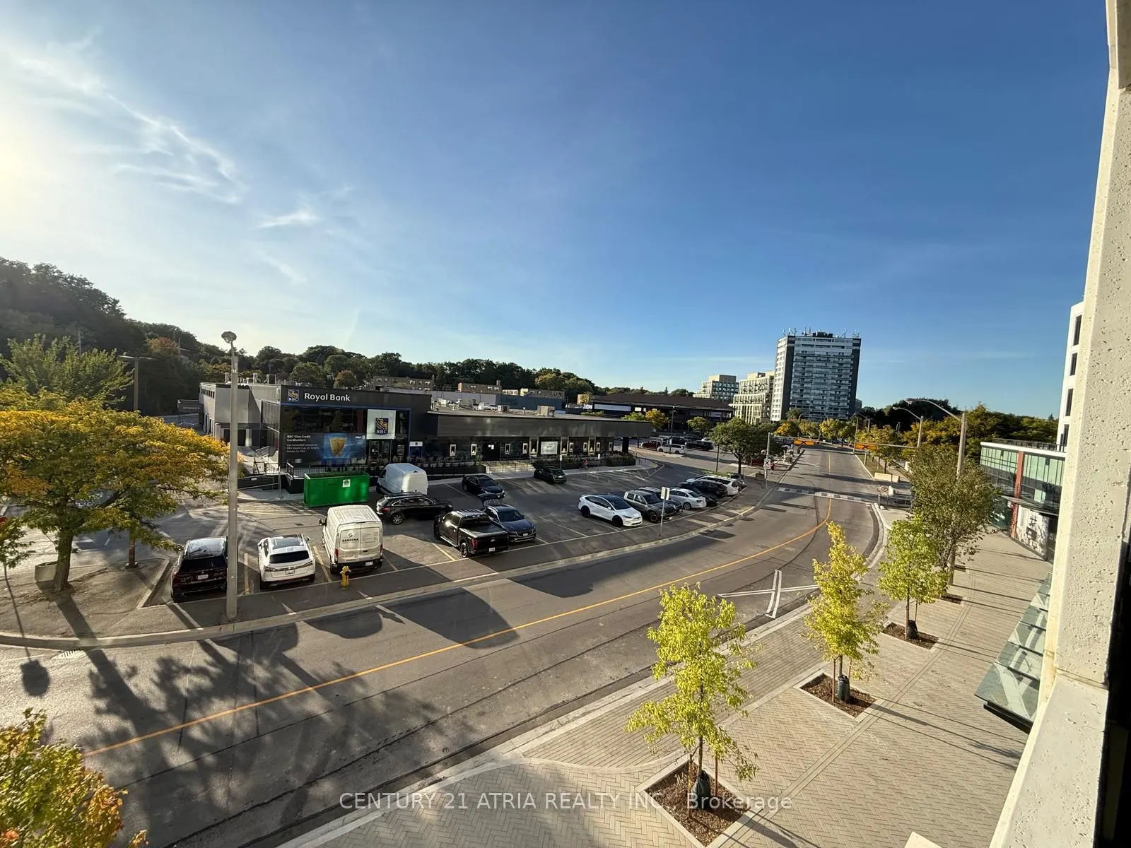 259 THE KINGSWAY, #212