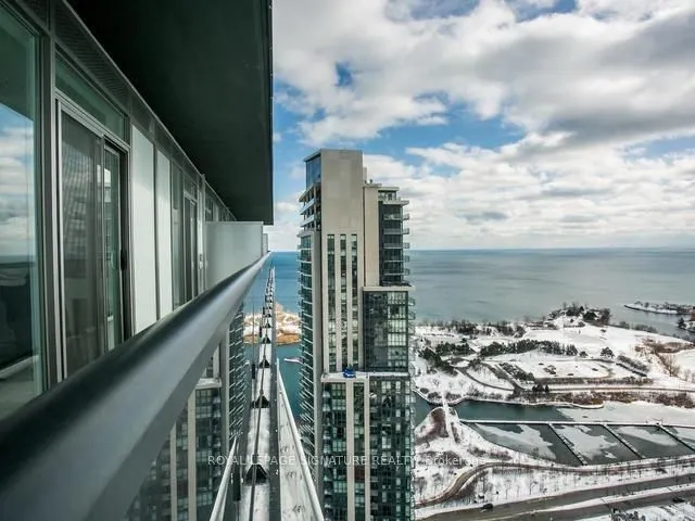 56 Annie Craig Drive, #3505